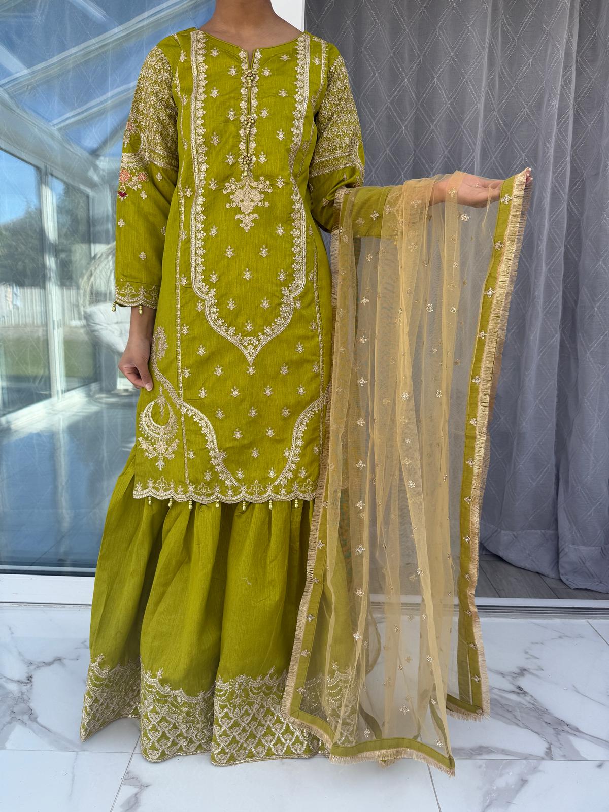 MEHNAAZ