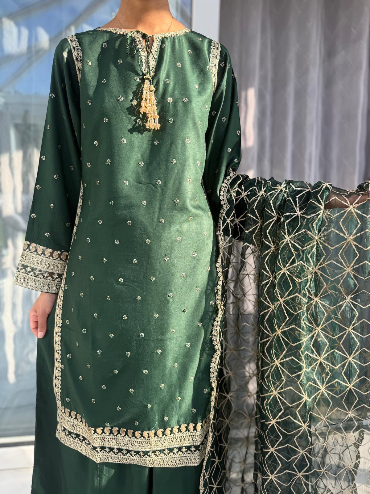 CELINE GREEN - Embroidered summer linen kameez with Kali sharara