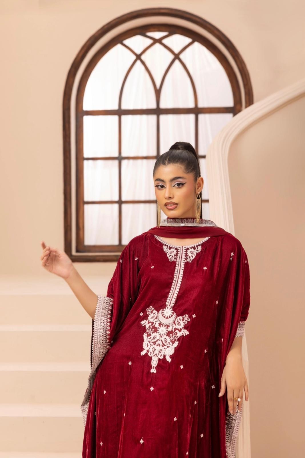 ZAYNA LUX VELVET KAFTAN SIMRANS