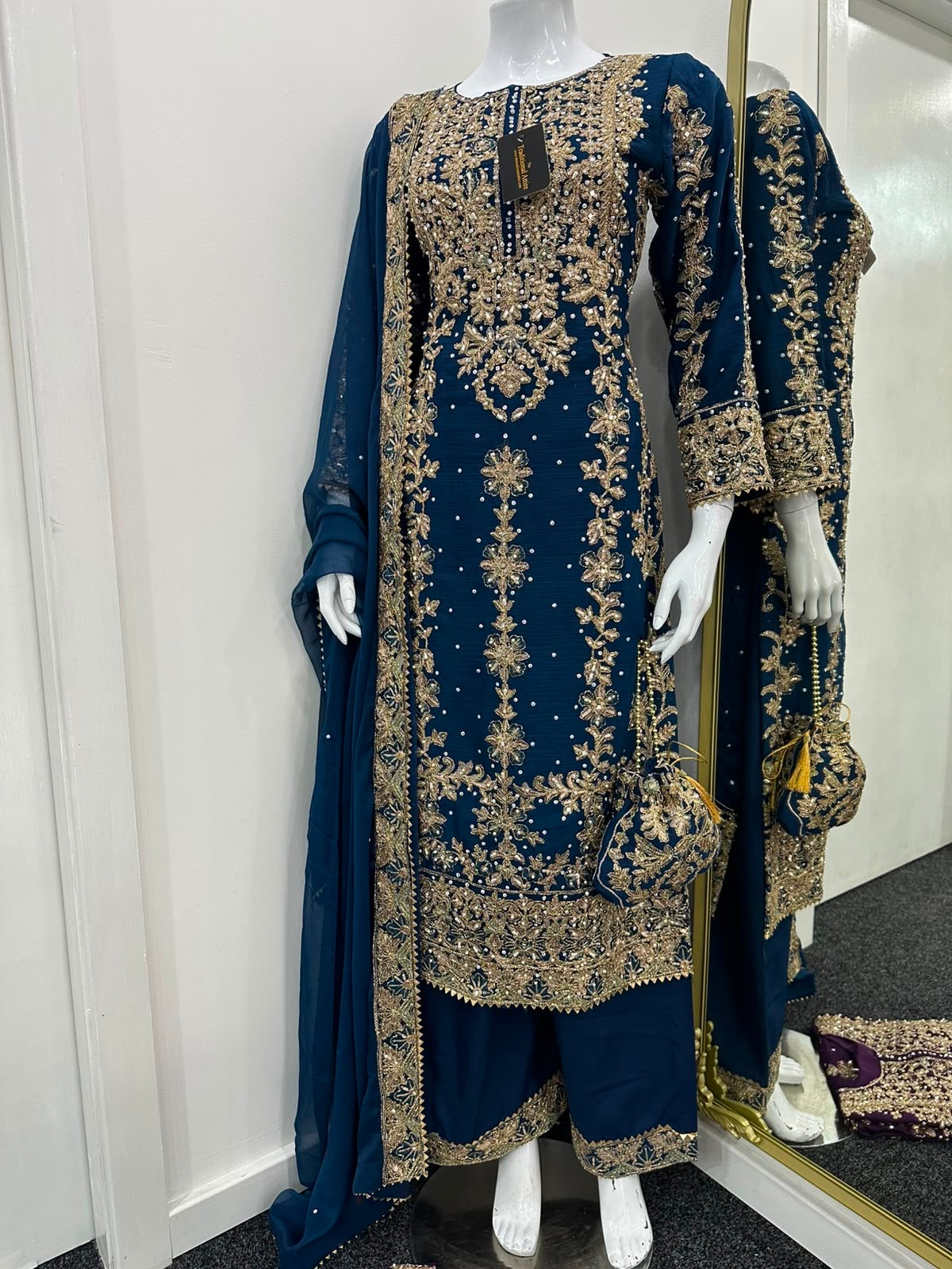 NOOR E AIN - Embroidered chiffon kameez with plazo