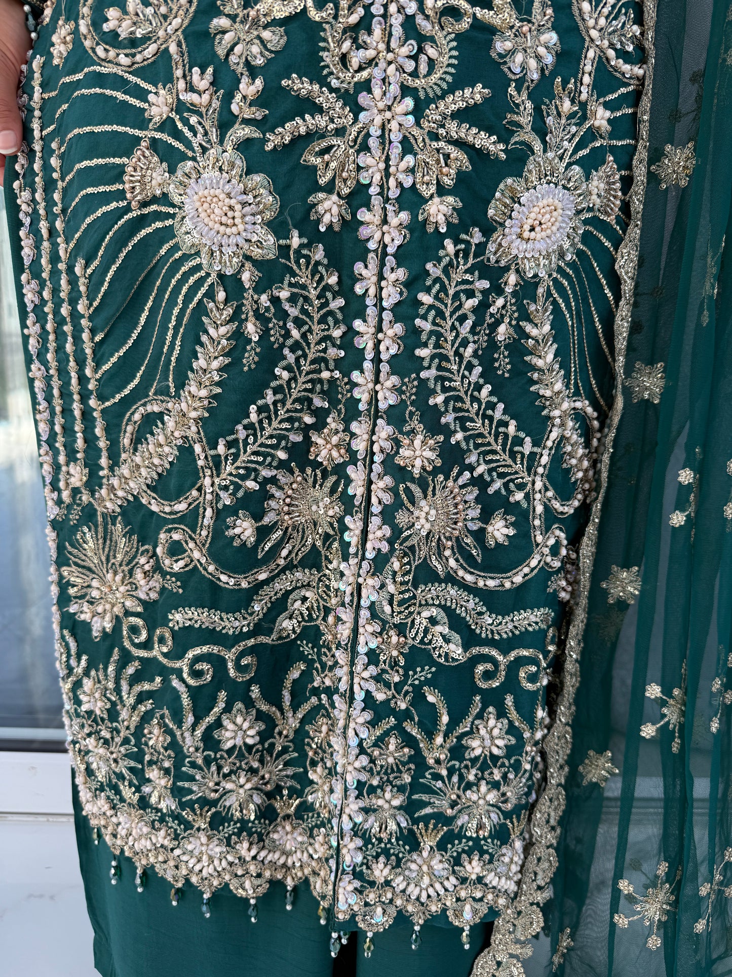 UMAYZA - Embroidered organza outfit with Plazo