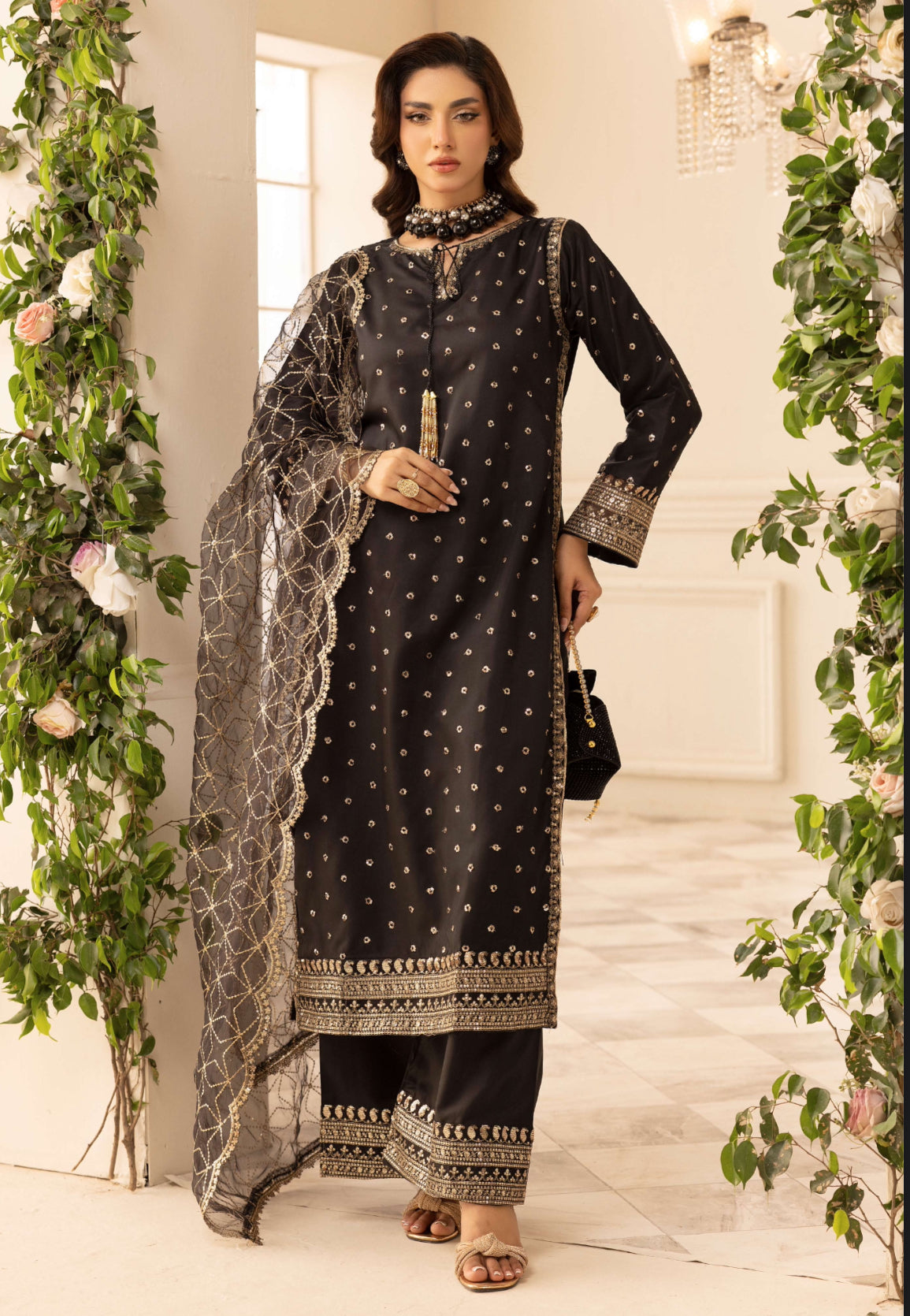 CHARISMA AMOR LUX COLLECTION BLACK