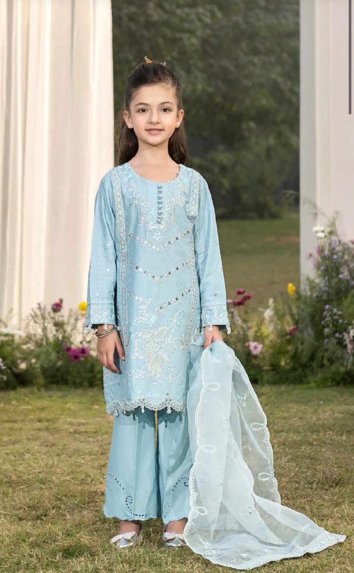HANIA AMIR EXCLUSIVE JACQUARD EID COLLECTION