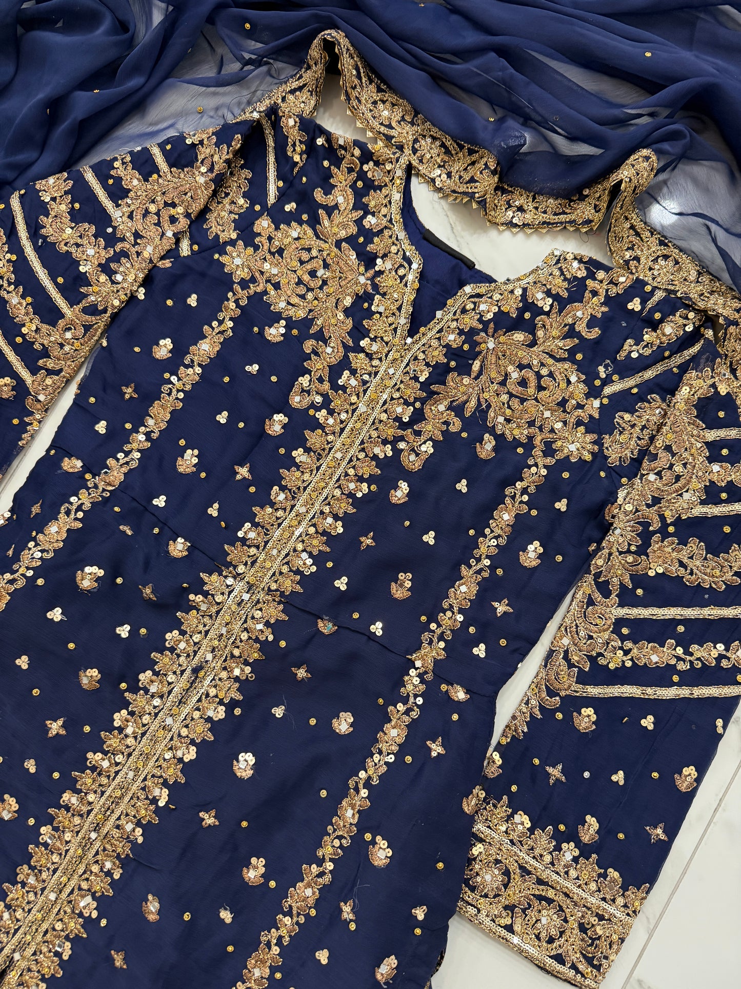 JANNAT NAVY - Embroidered chiffon kameez with brocade lengha