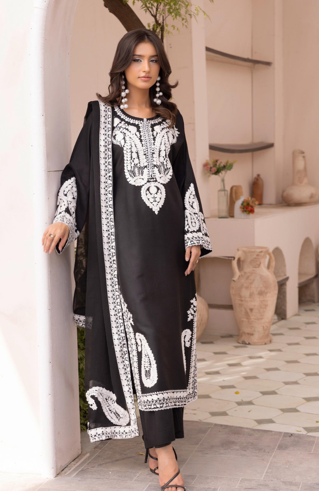 AMILA SIMRANS -  BLACK