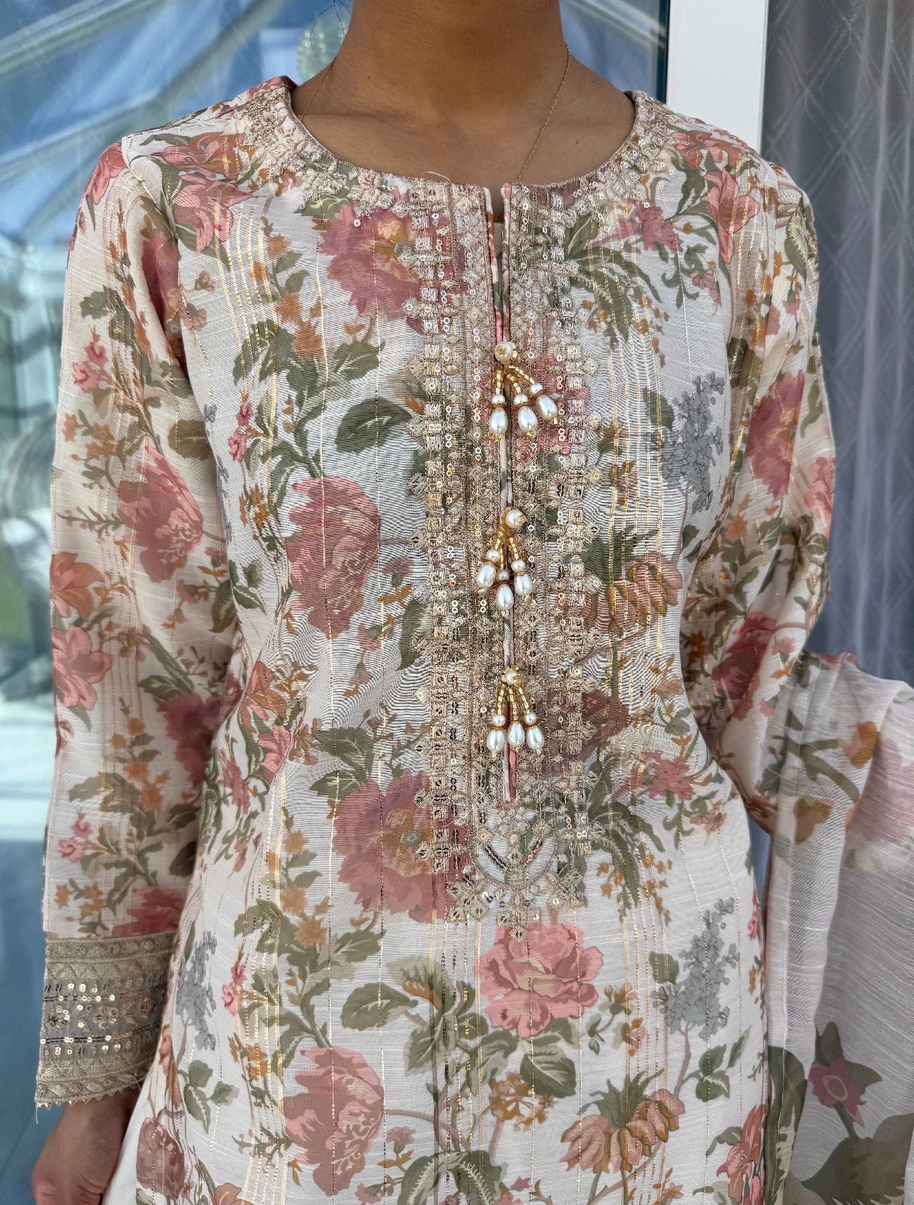 AYNAZ Peach flowers - Printed and embroidered Monar kameez with Kali sharara