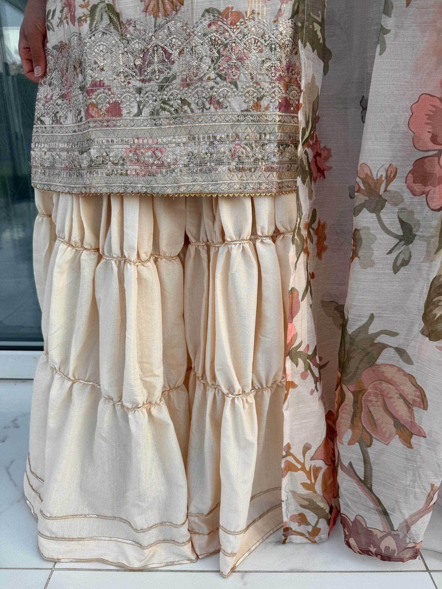 AYNAZ - Printed and embroidered monar kameez with tiered gharara (peach flowers)