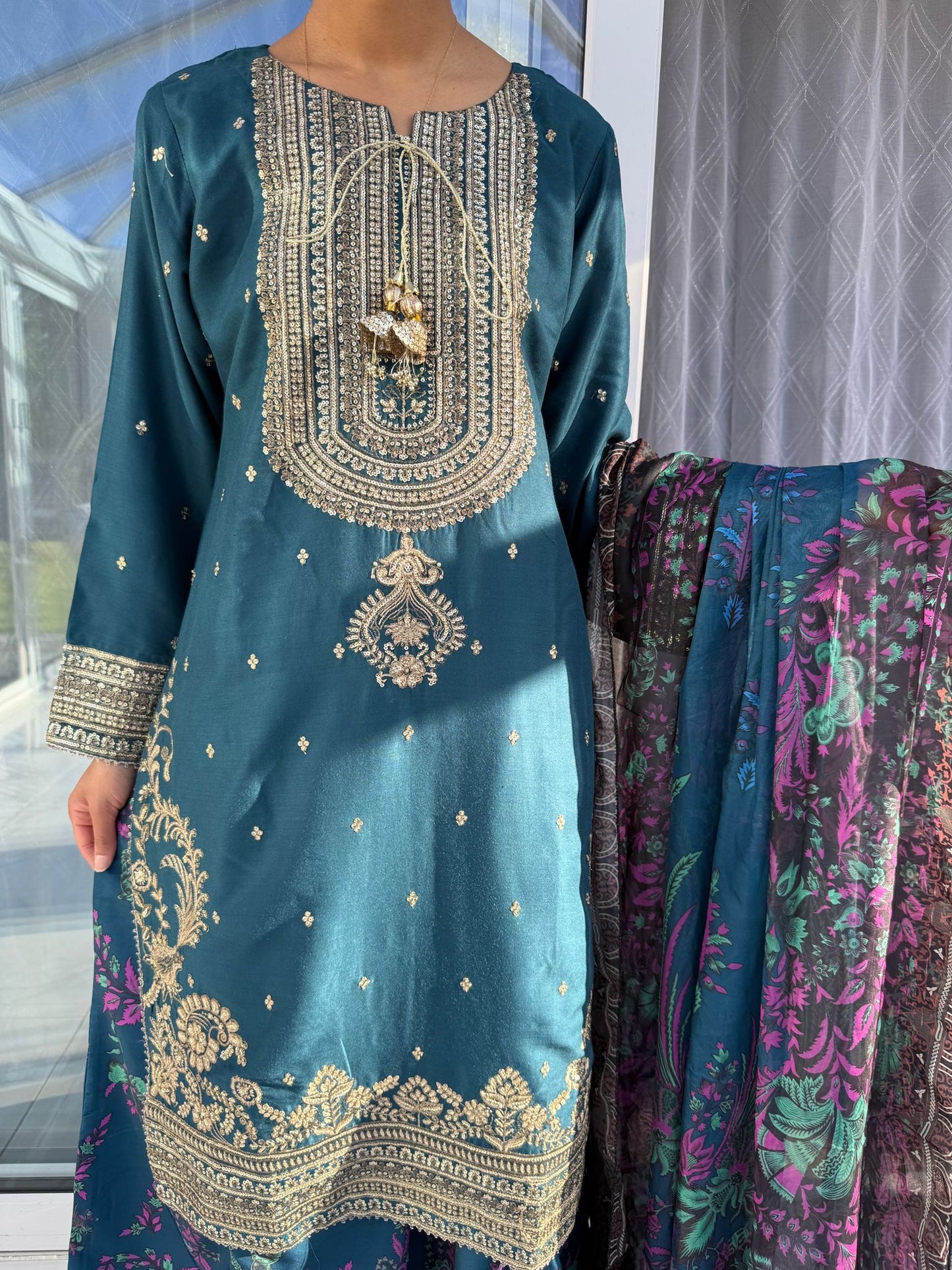 MEERAB - Embroidered linen kameez with Sharara