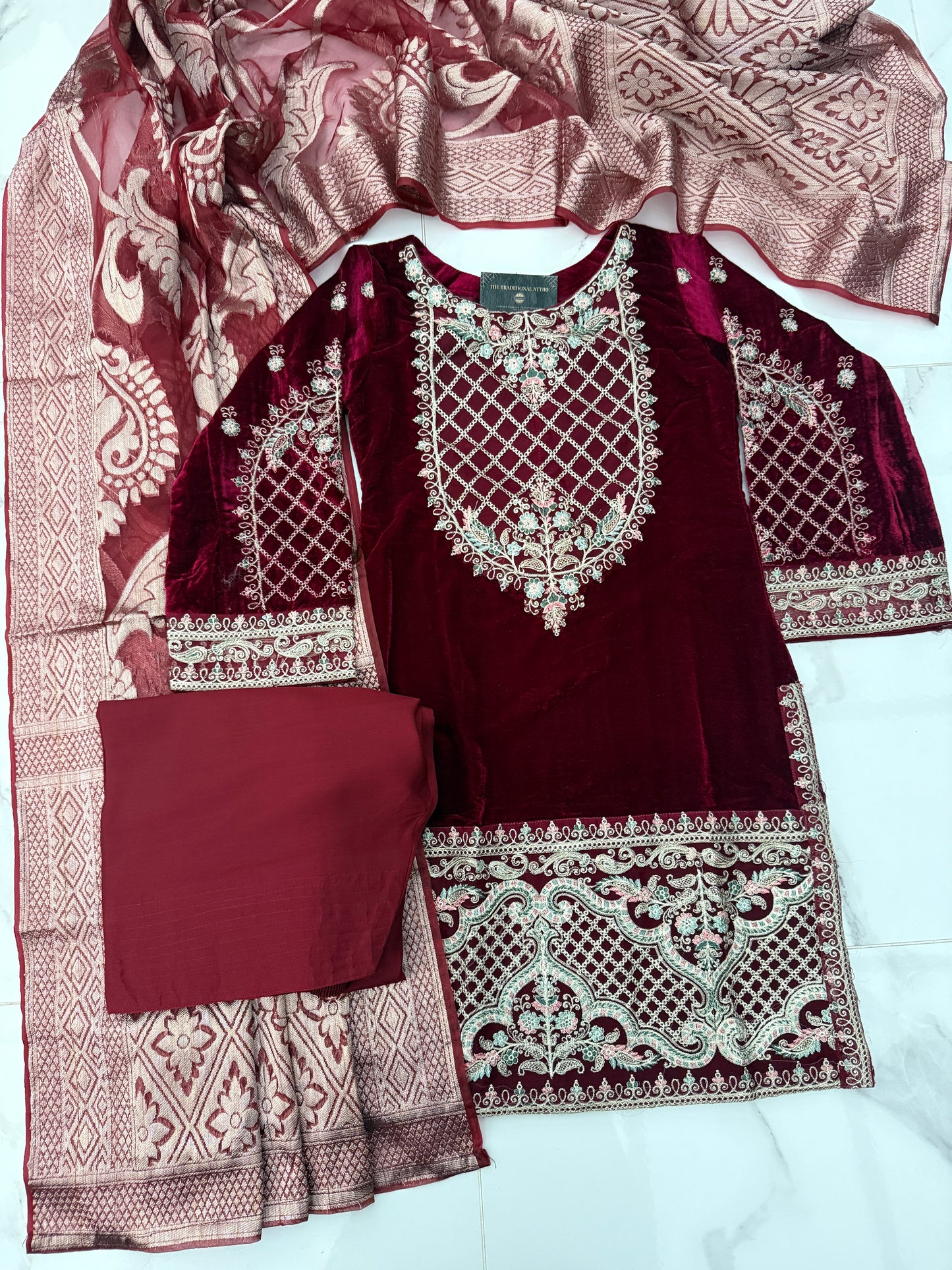 SIMRANS FANNAH COLLECTION - MAROON