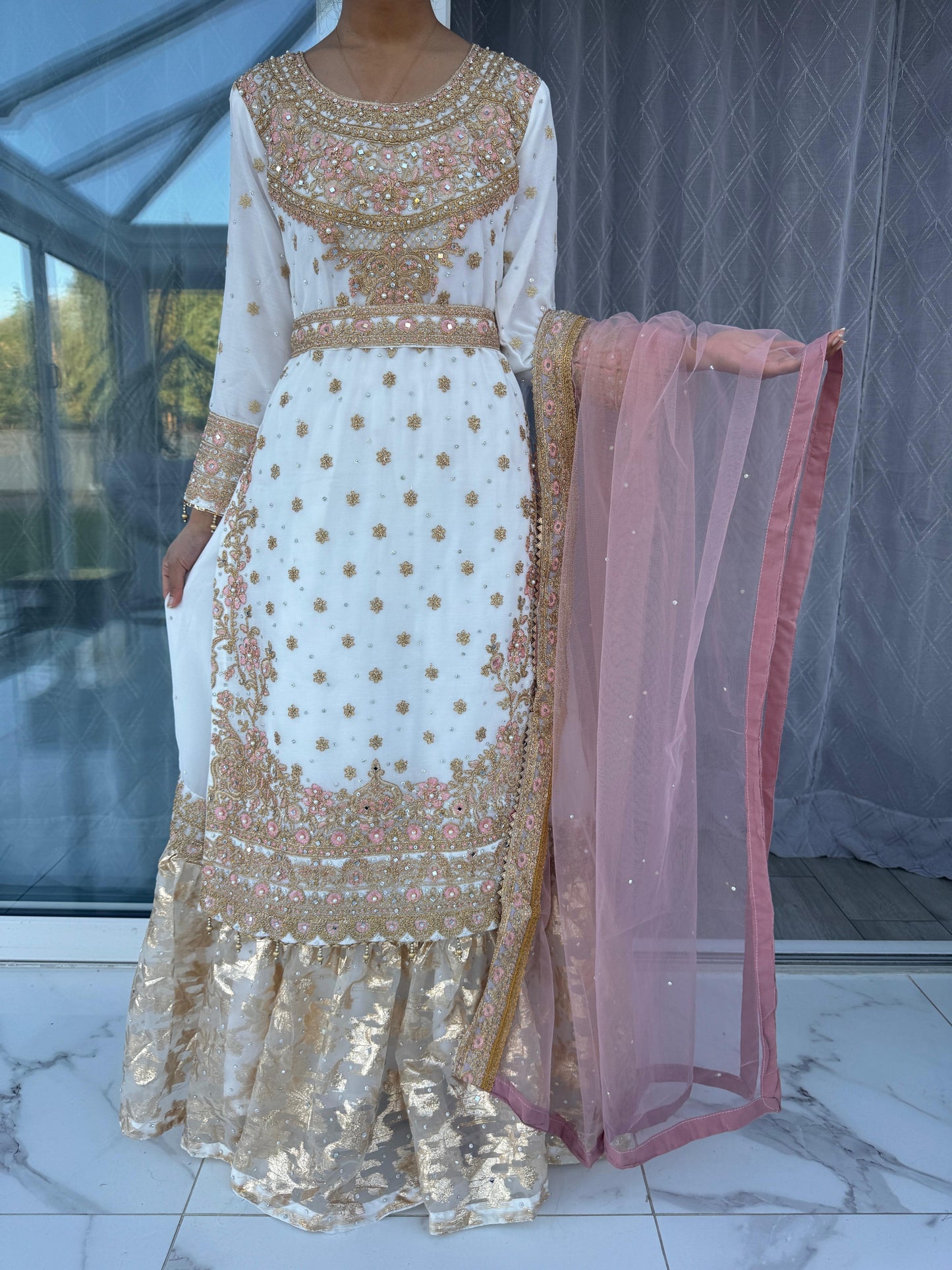 MAYAR - Embroidered chiffon kameez with Farshi lengha