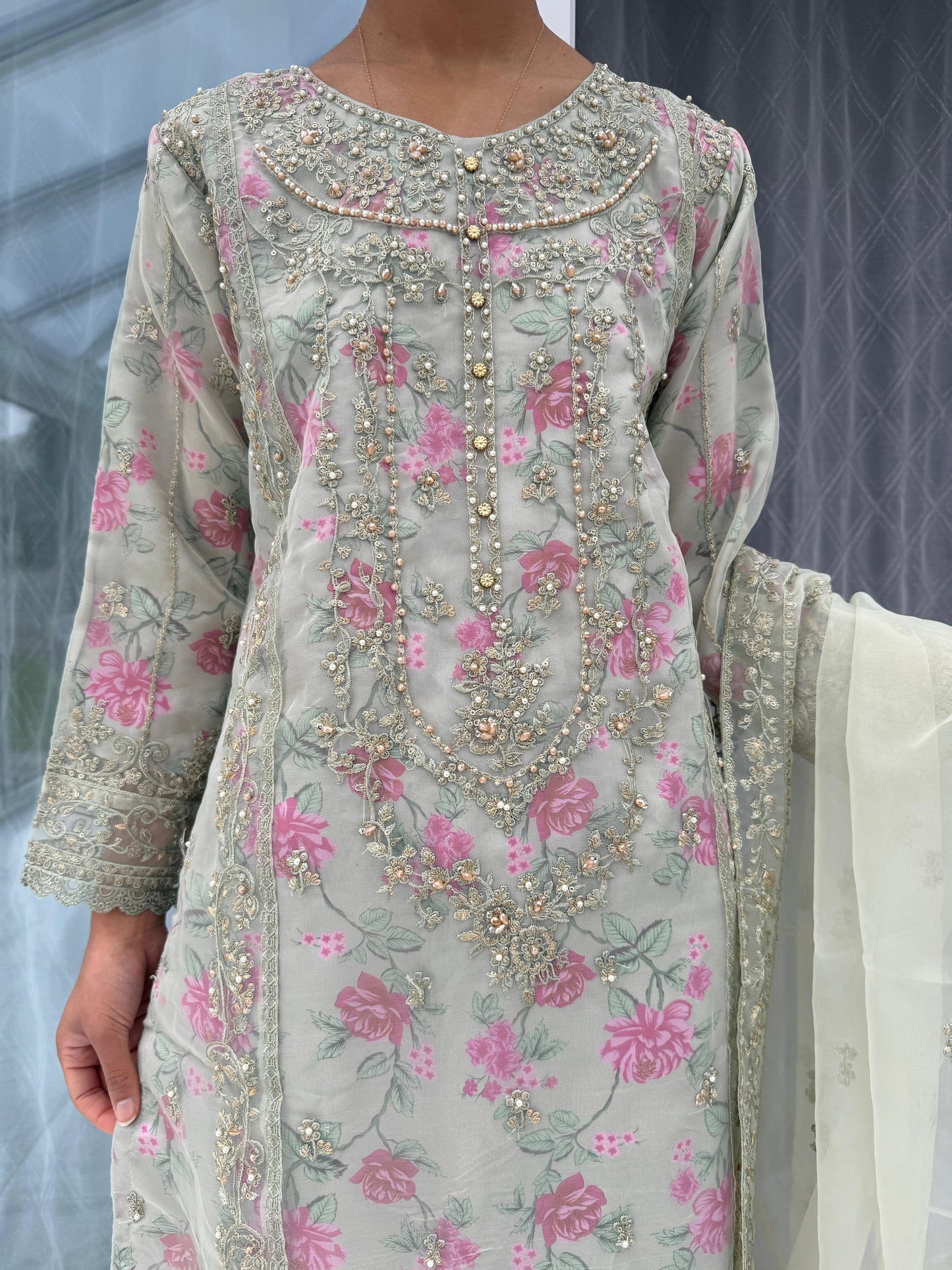 MARIYA SAGE - Embroidered organza kameez with floral printed silk lining