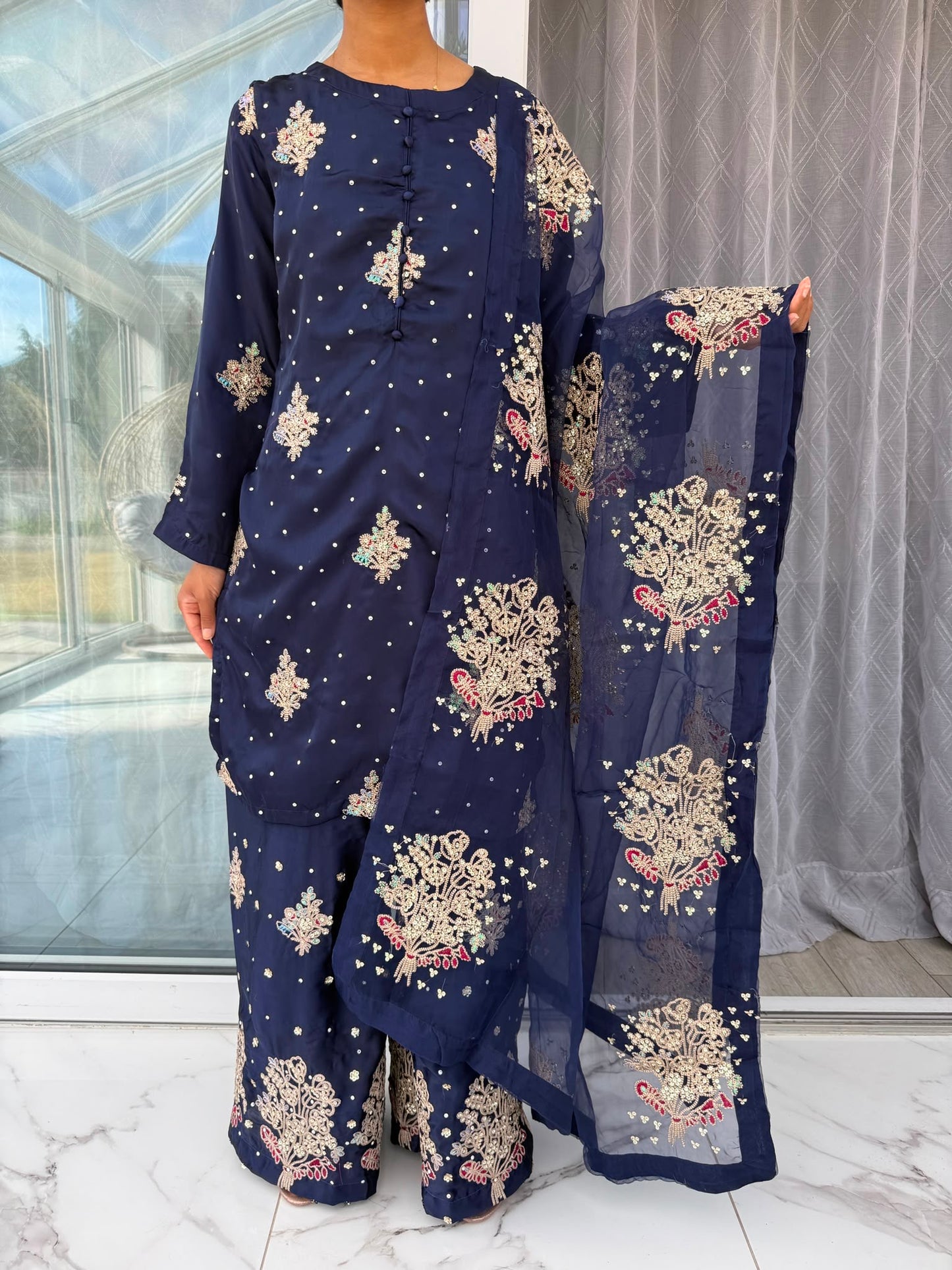 KAASH NAVY BLUE - Embroidered silk kameez with plazo