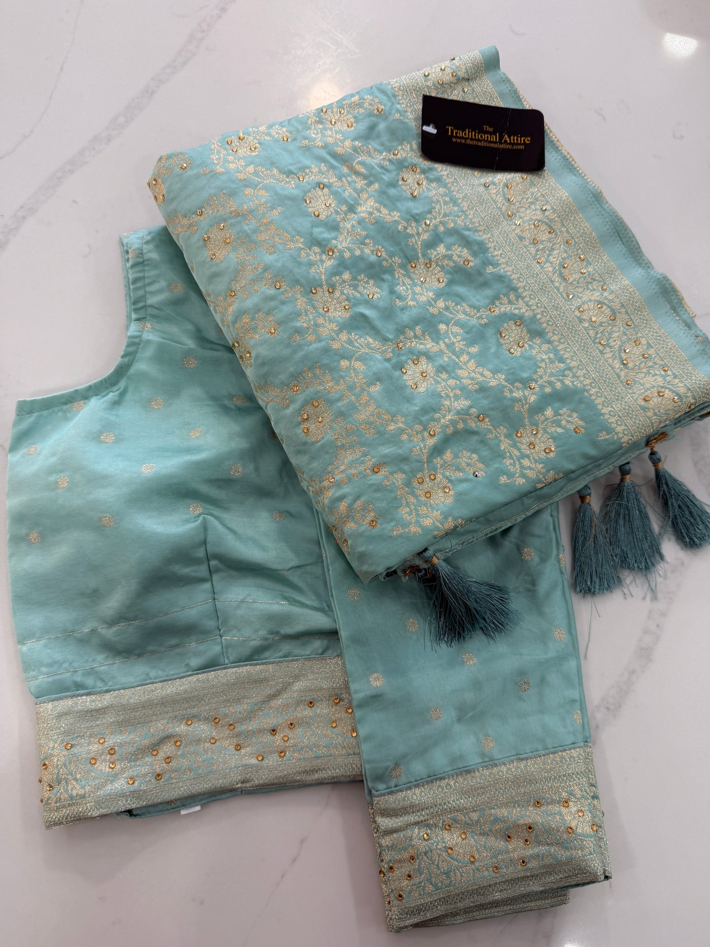 KAJOL- Banarsi collection