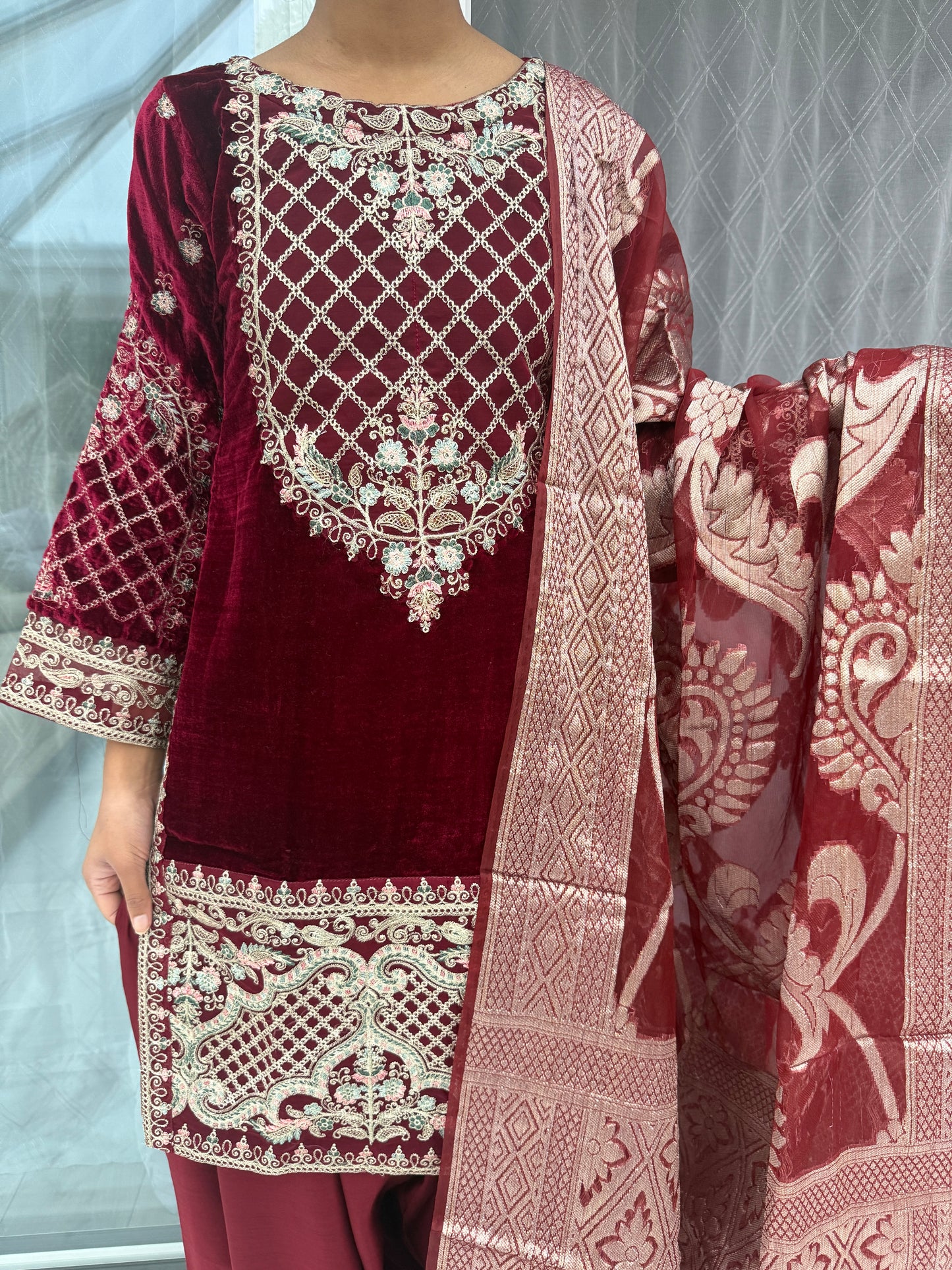 SIMRANS FANNAH COLLECTION - MAROON