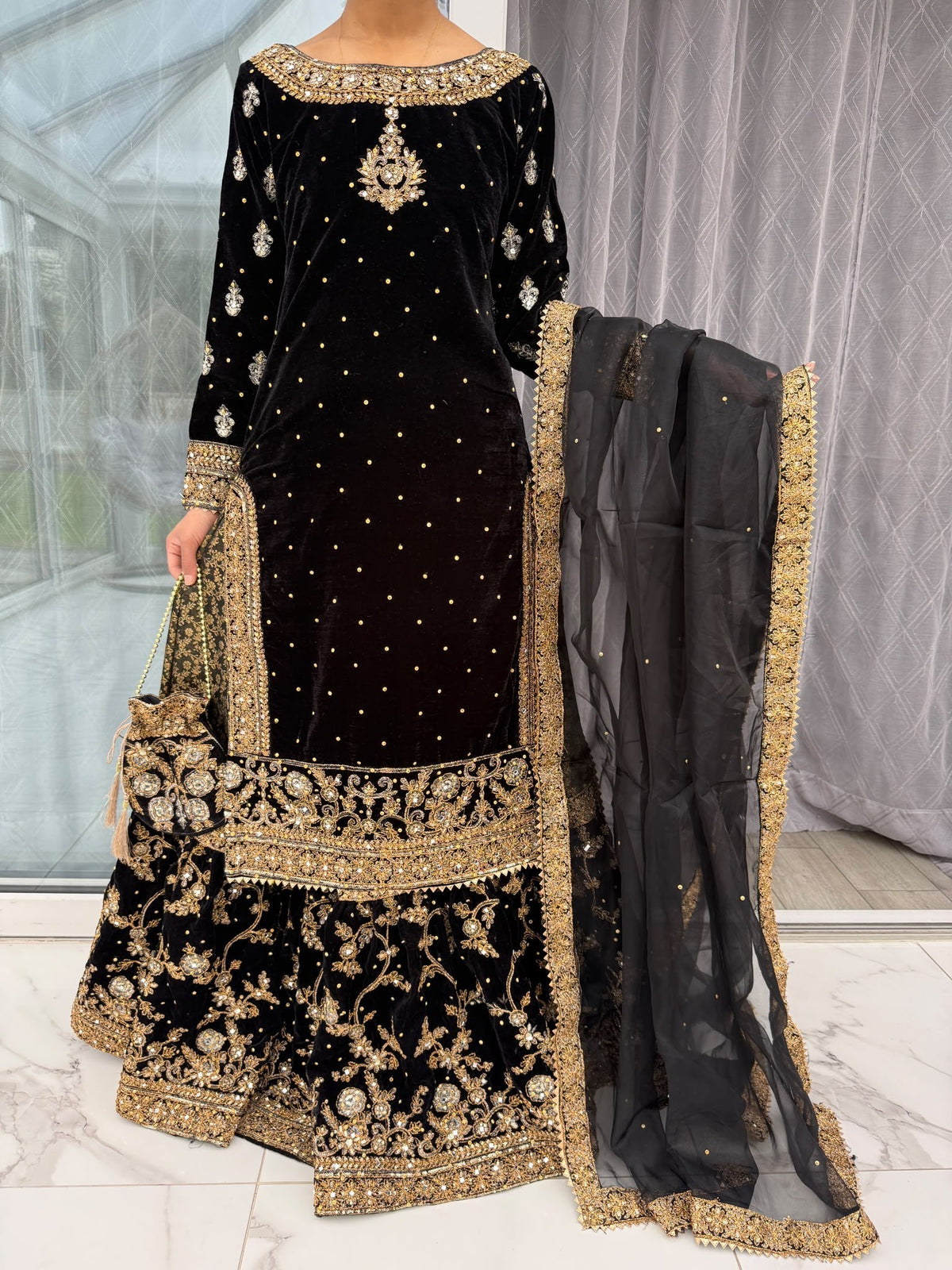 MAHIRA - Embroidered Luxury velvet kameez with Farshi lengha