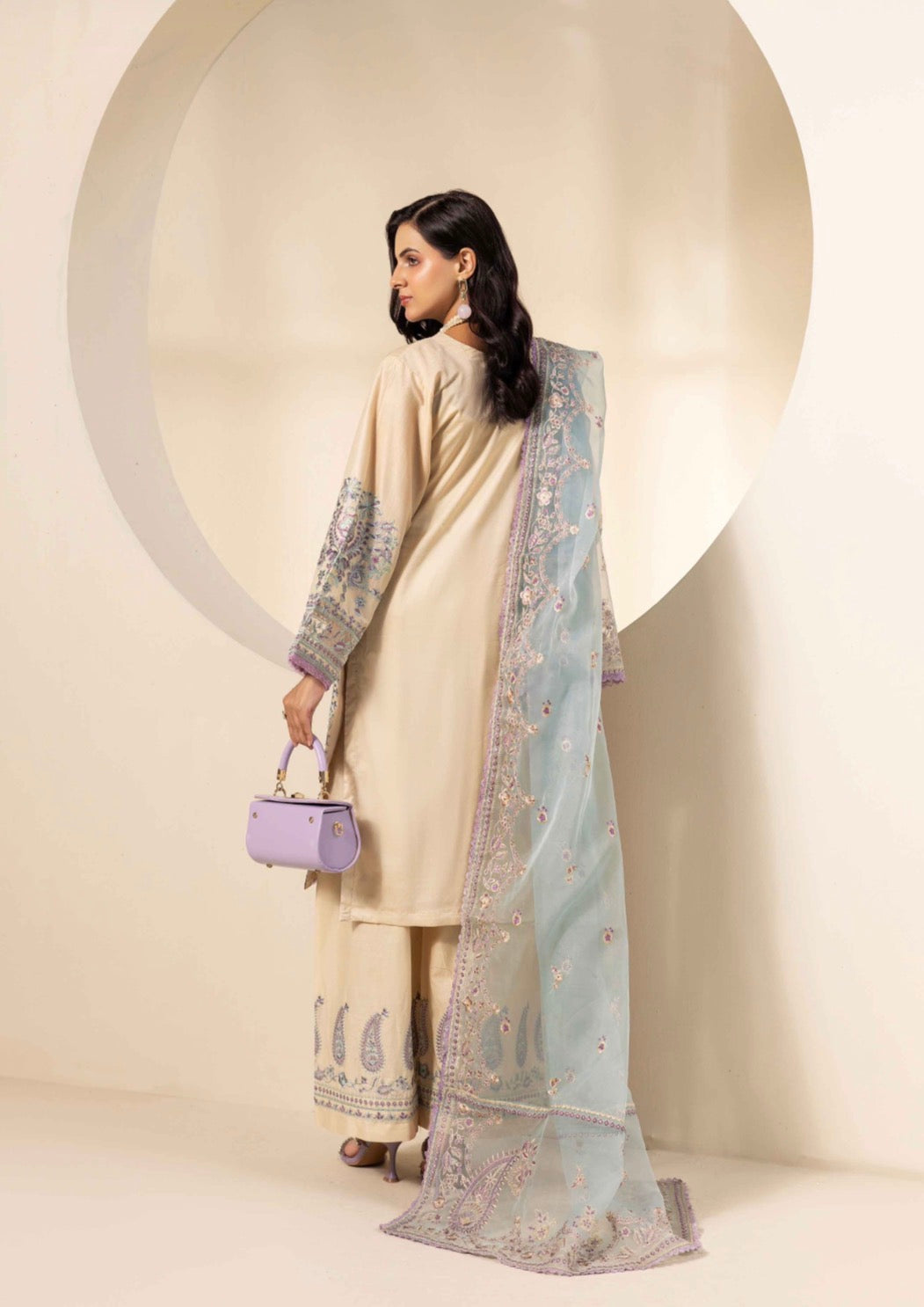 SIMRANS RAYAA - Embroidered soft cotton outfit with plazo
