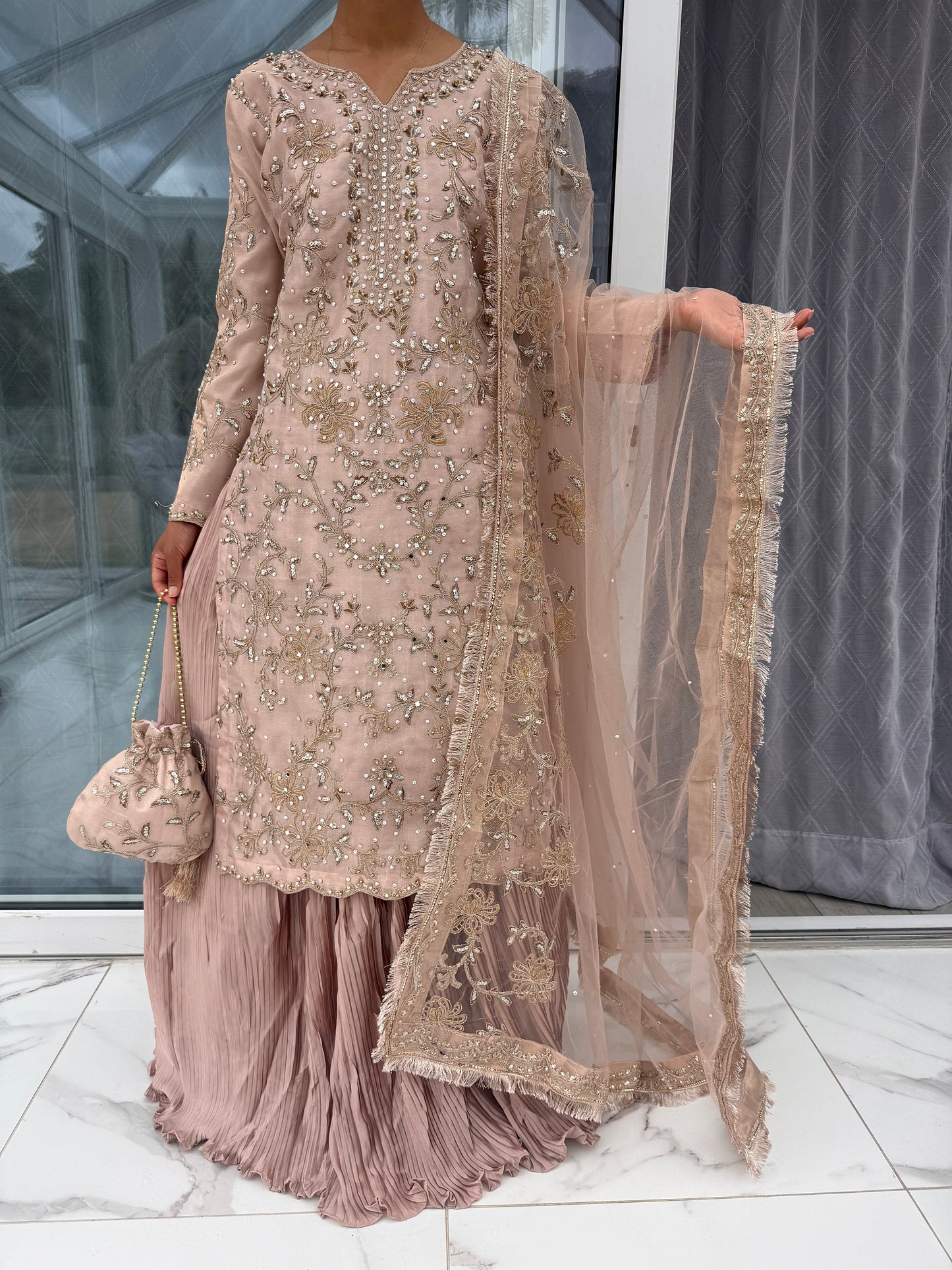 AYANA - Embroidered kameez with pleated lengha