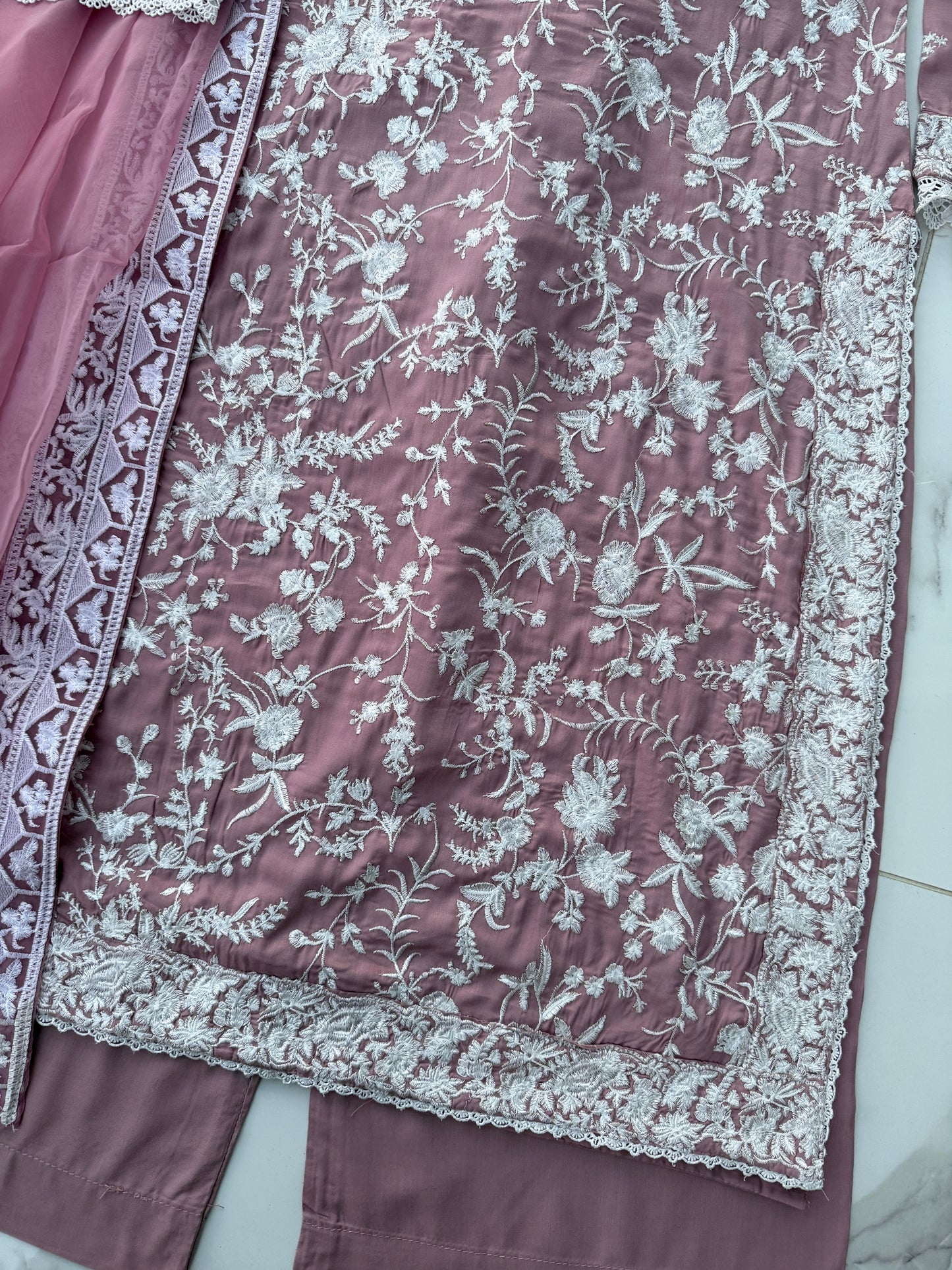 ZAREENA SIMRANS