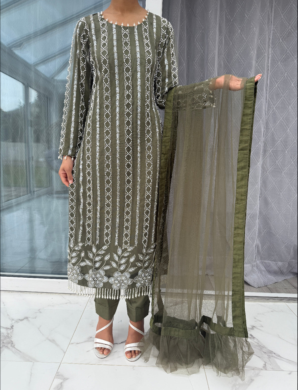 RIYA - Embroidered net kameez with pearl embellishments