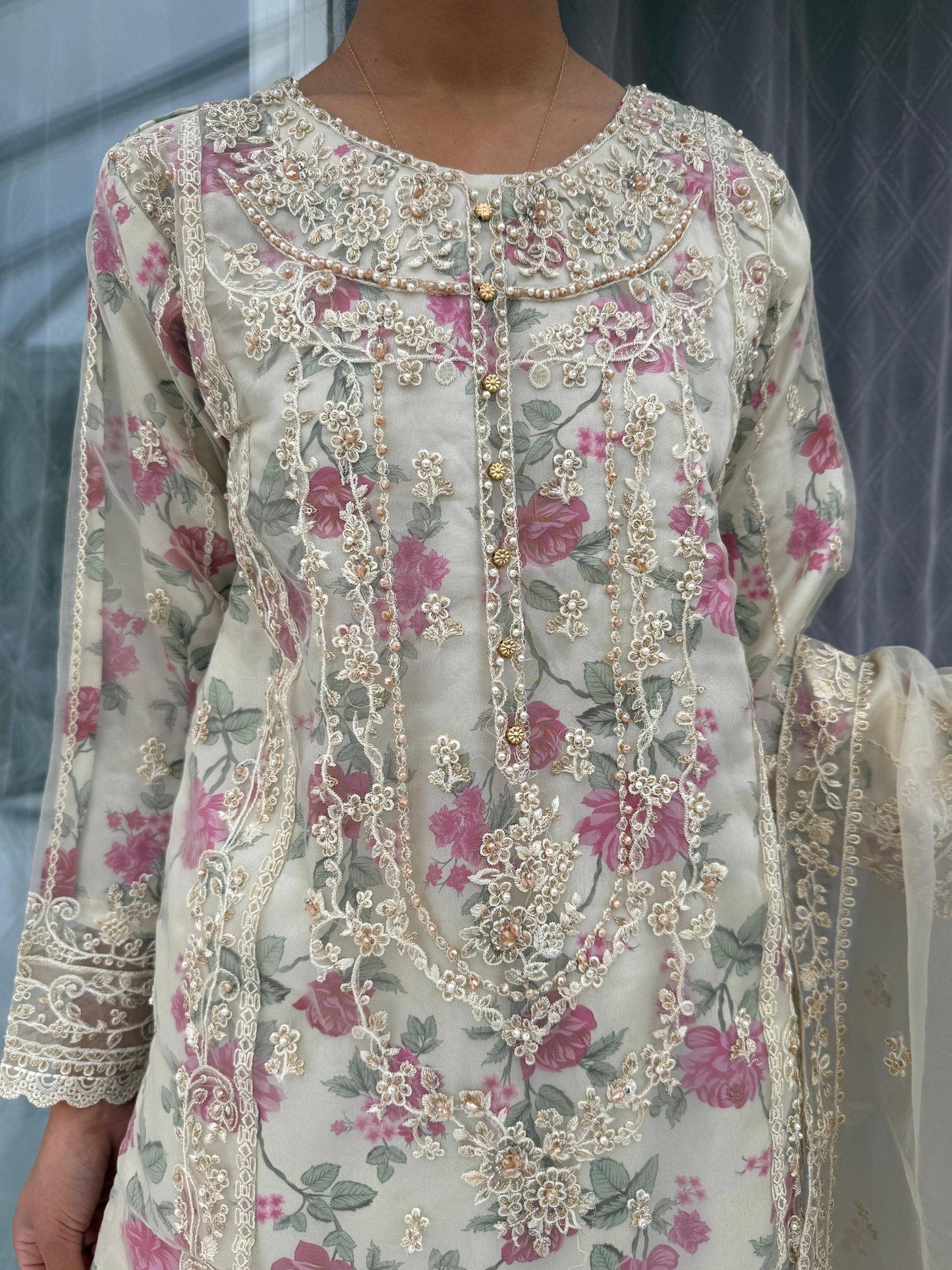 MARIYA CREAM - Embroidered organza kameez with floral printed silk lining