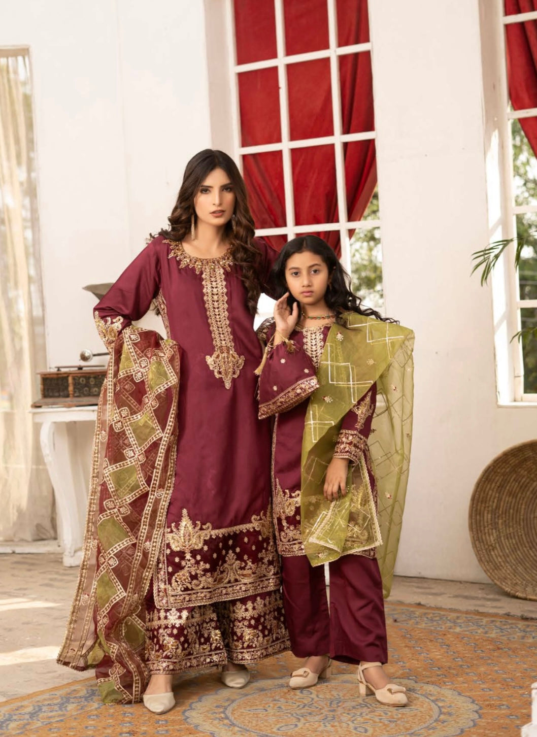 ARZOO MOTHER/DAUGHTER