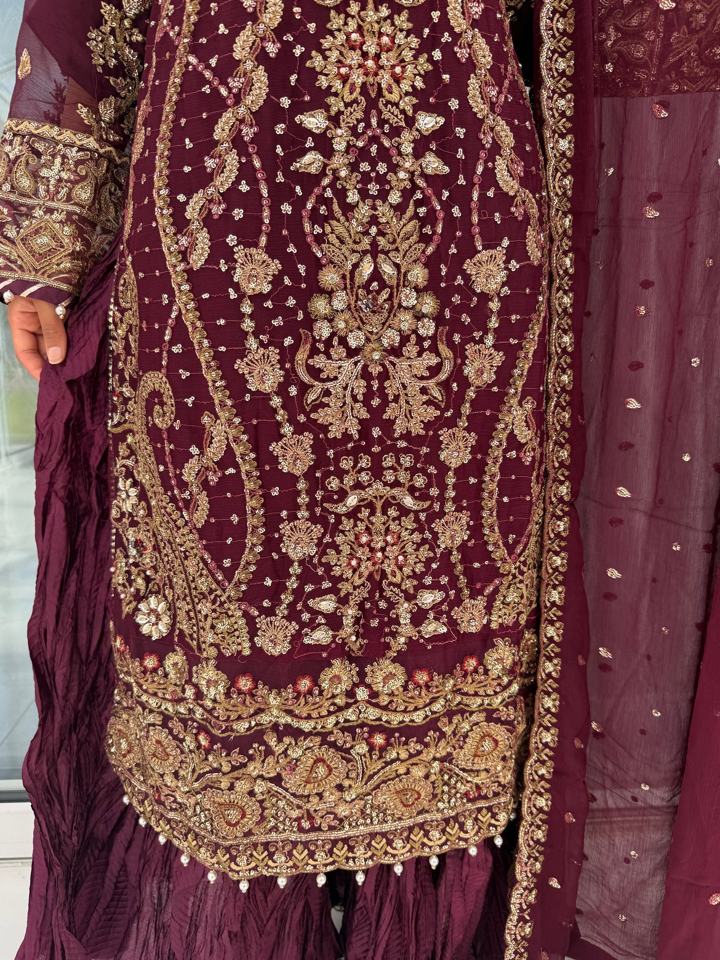 QAMAR PLUM - Embroidered chiffon kameez with crushed sharara