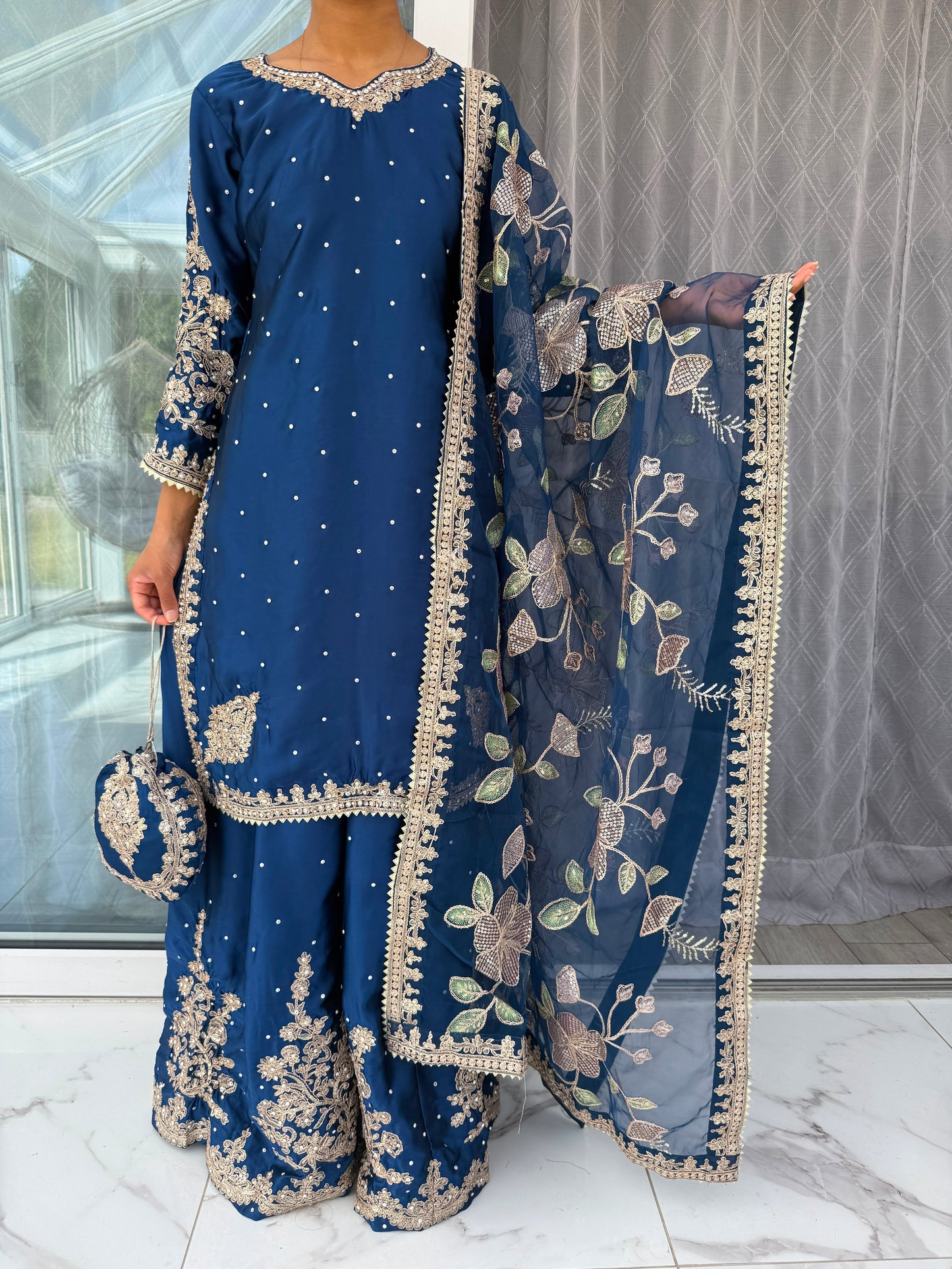 KASHISH - Embroidered silk kameez with sharara