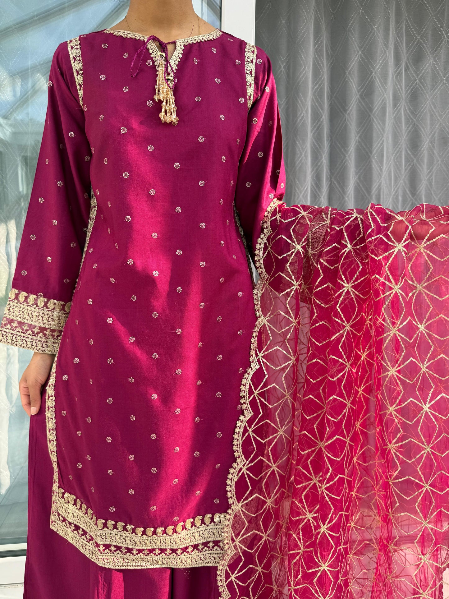 CELINE - Embroidered summer linen kameez with Kali sharara