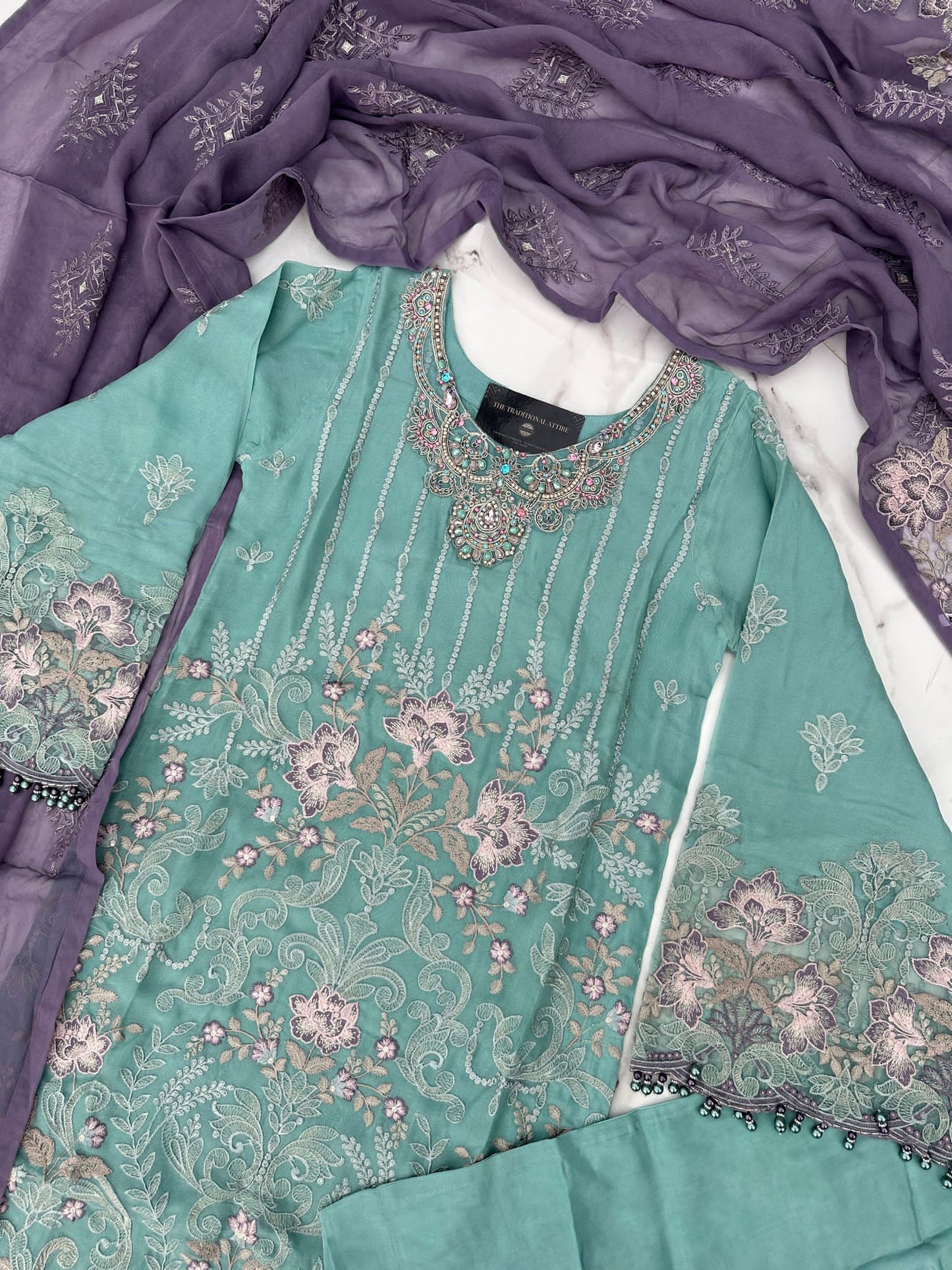 SIMRANS ERICA COLLECTION 02