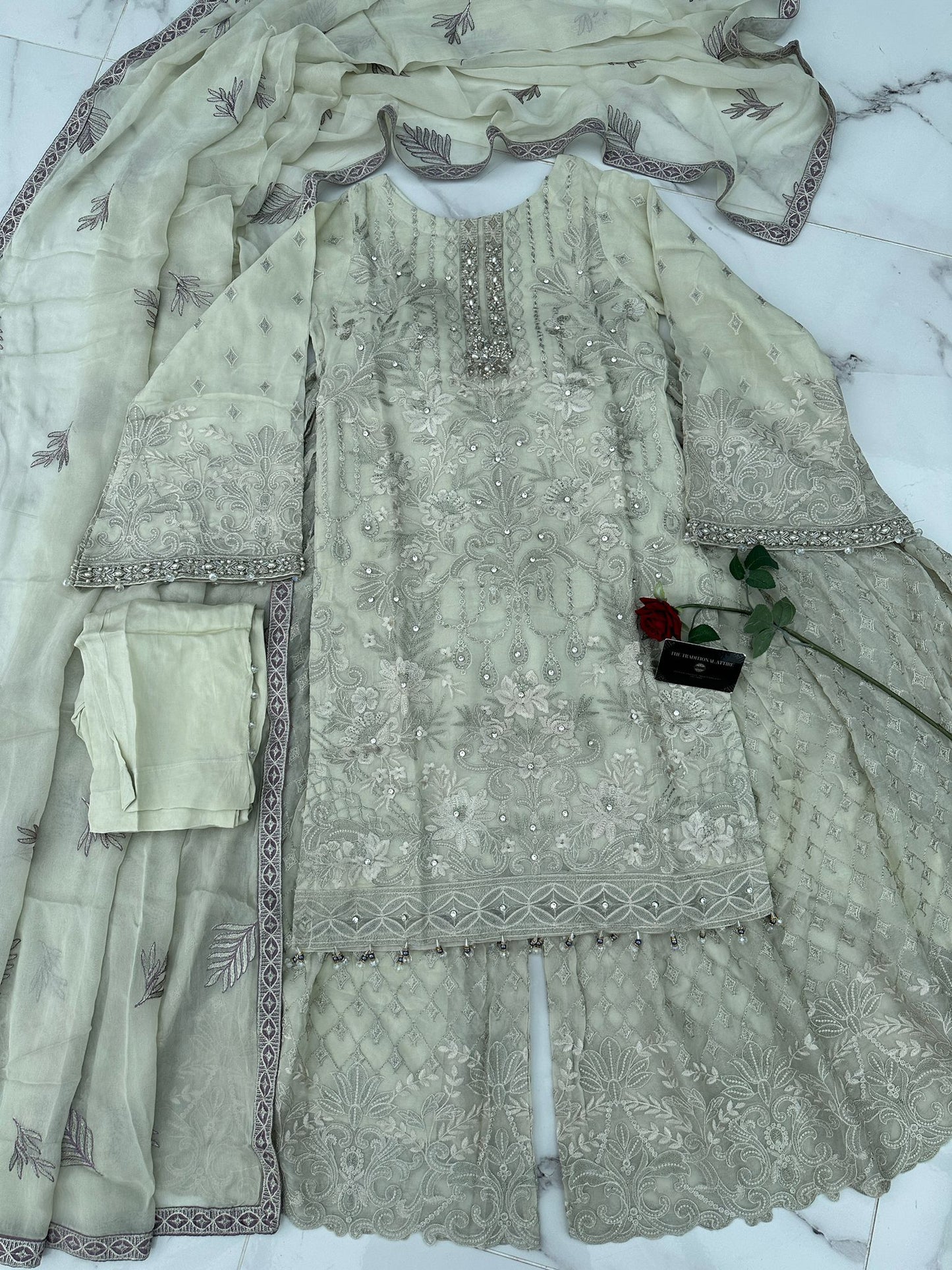 SIMRANS AMBER COLLECTION 01