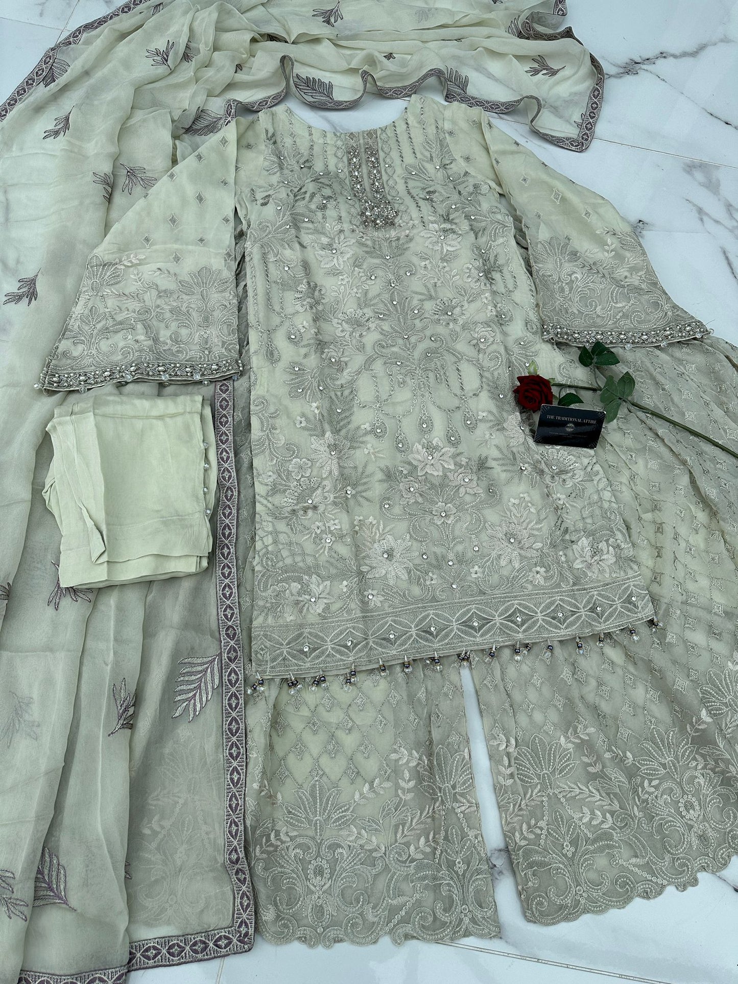 SIMRANS AMBER COLLECTION 01