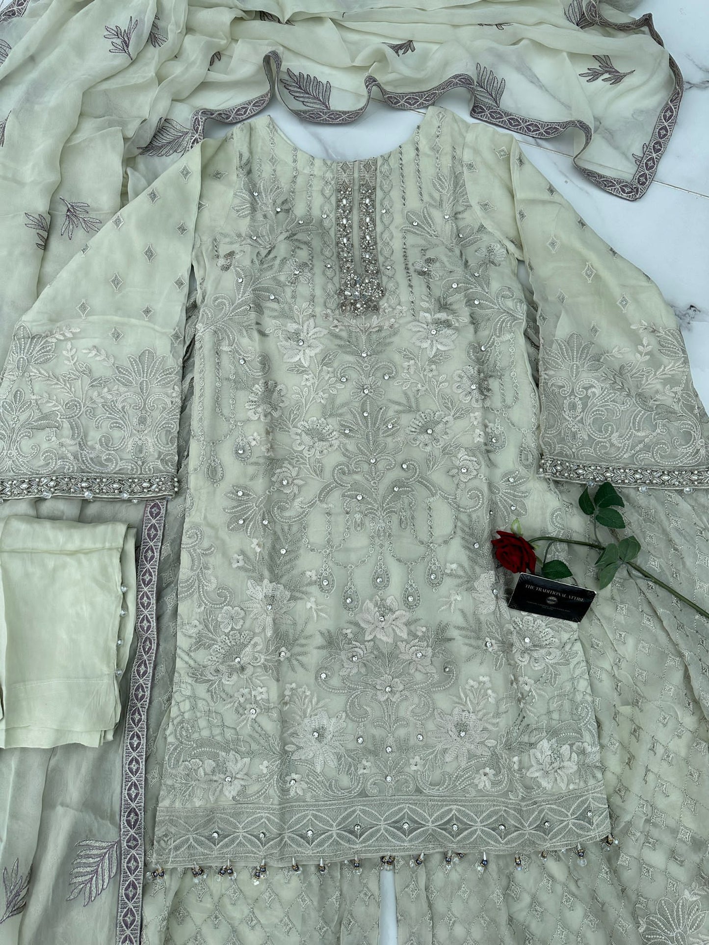 SIMRANS AMBER COLLECTION 01