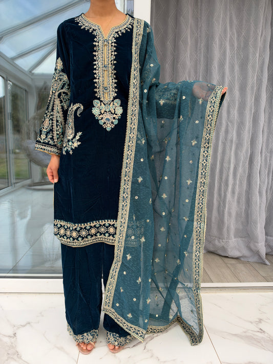 NAQSH - Embroidered luxury velvet kameez with trousers & khaadi net dupatta