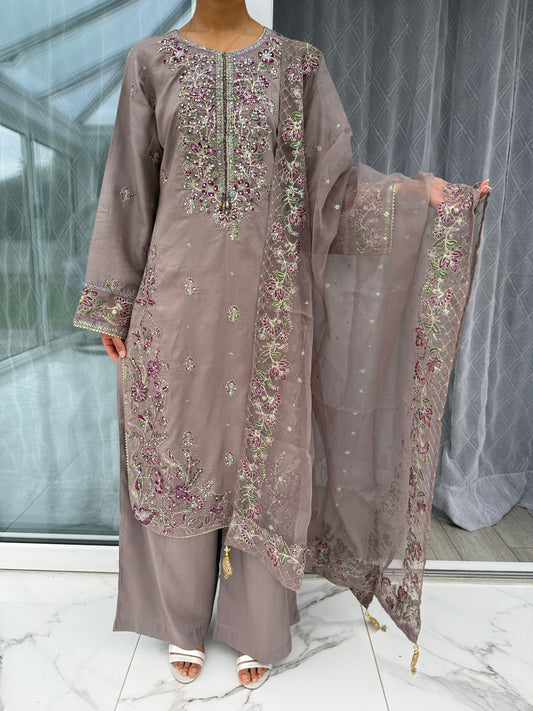 ZEENAT - Embroidered linen kameez with plazo/organza dupatta
