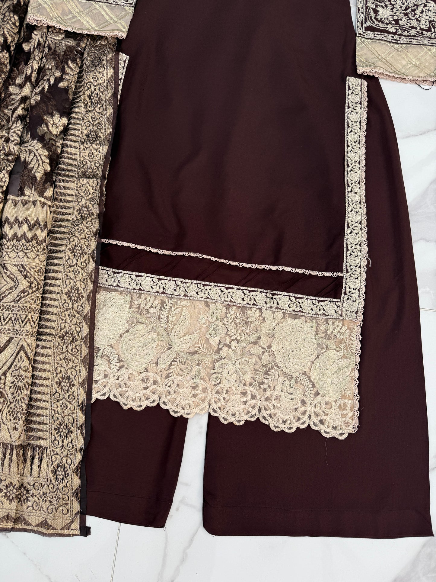 SIMRANS CHARISMA COLLECTION - CHOCOLATE BROWN