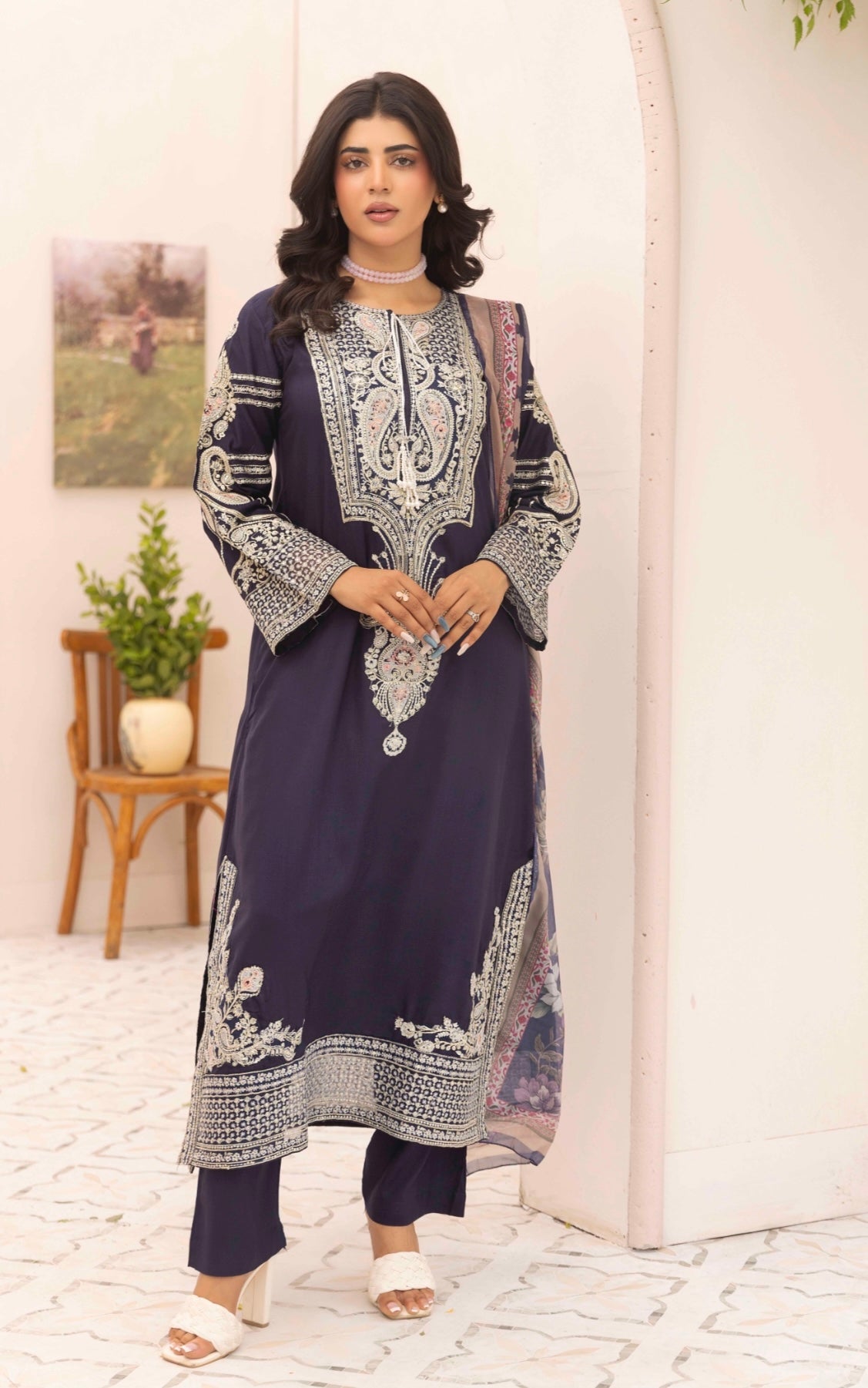 SIMRANS ETHNIC KAFTAN NAVY BLUE - Embroidered kaftan style kameez with straight trousers