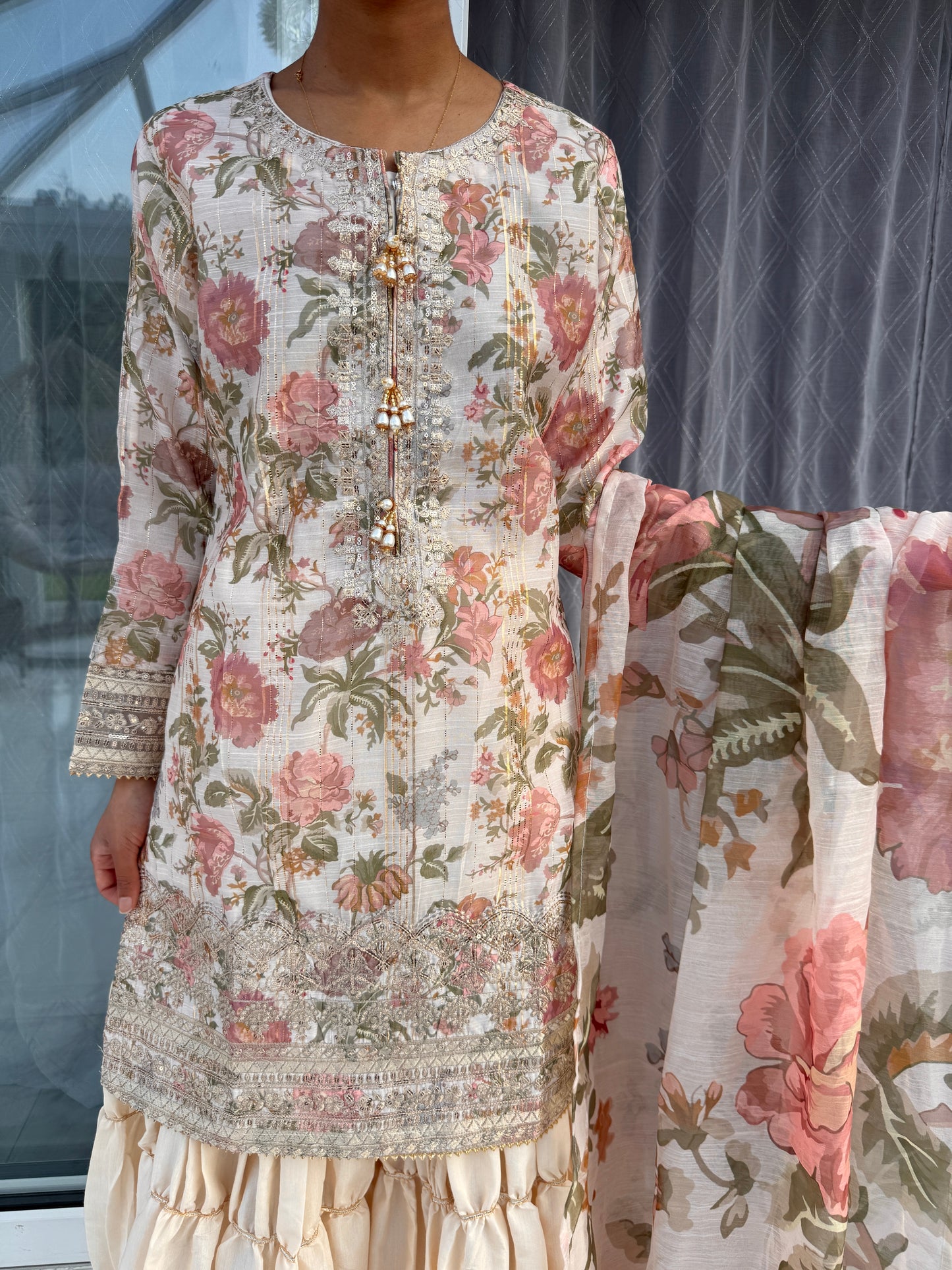AYNAZ - Printed and embroidered monar kameez with tiered gharara (peach flowers)