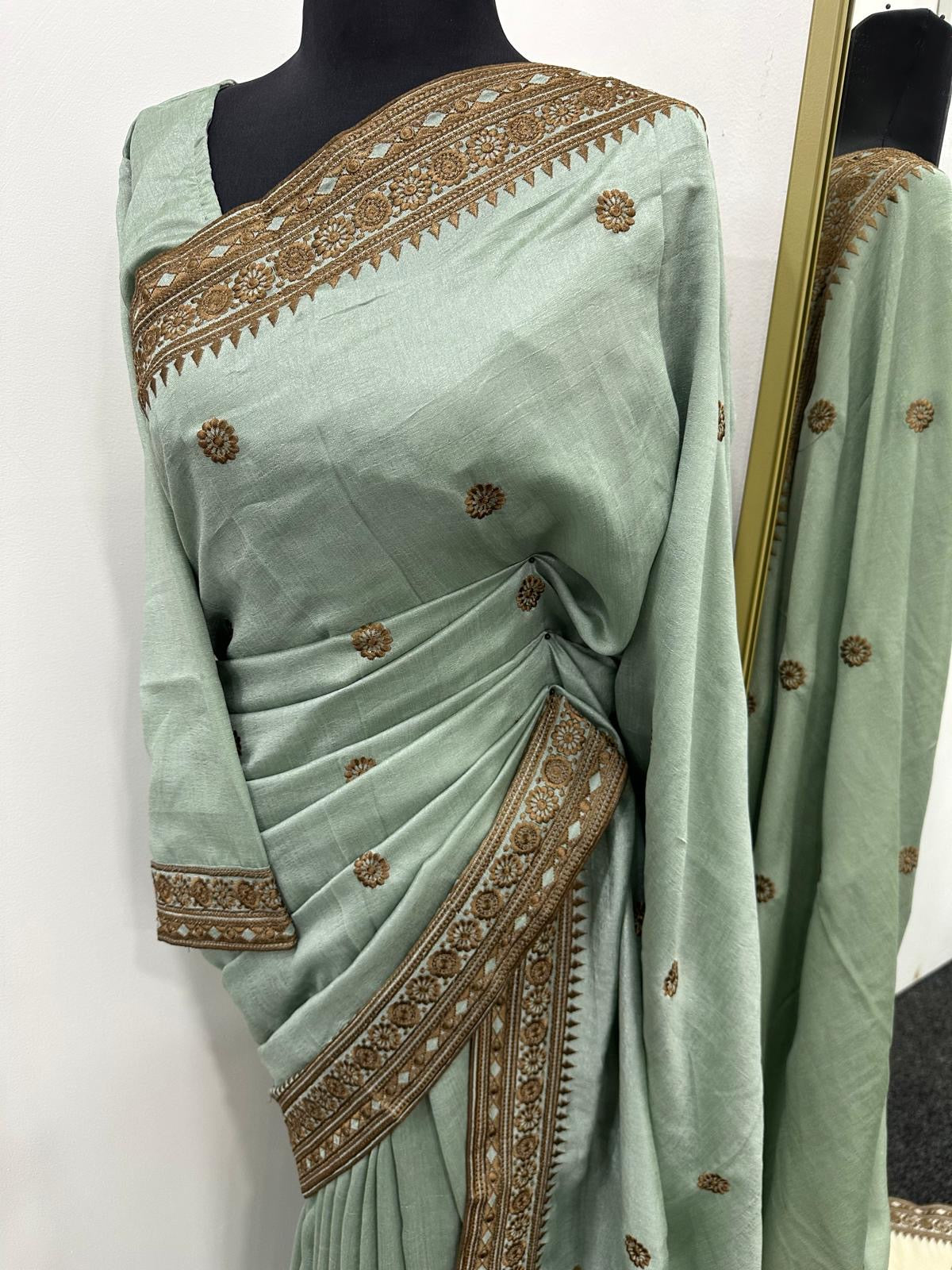 ZIYA - Embroidered saree