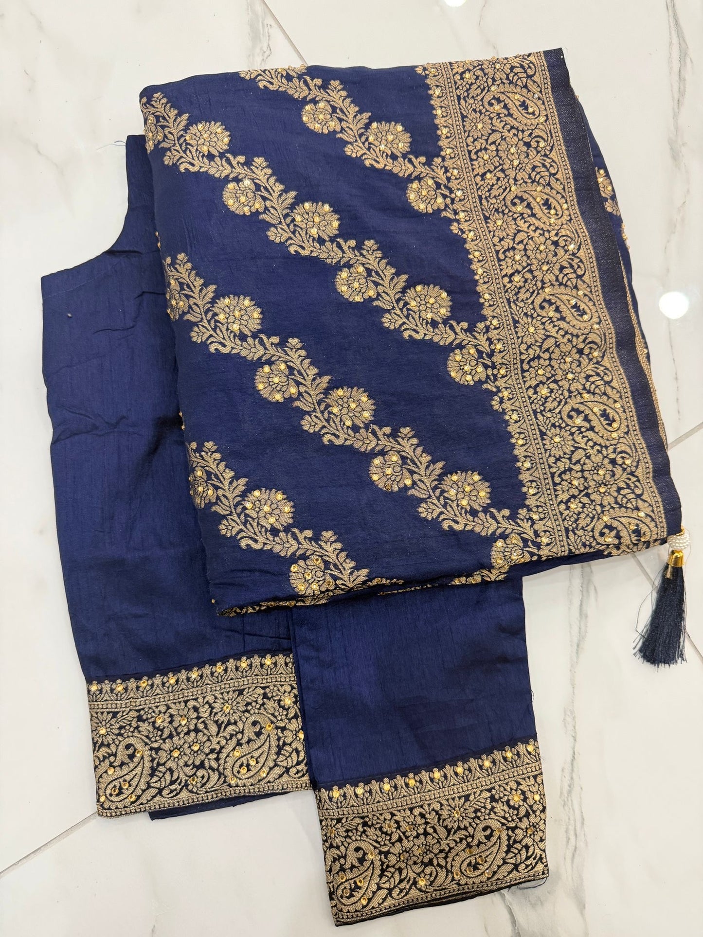 RANIYA- Katan Saree