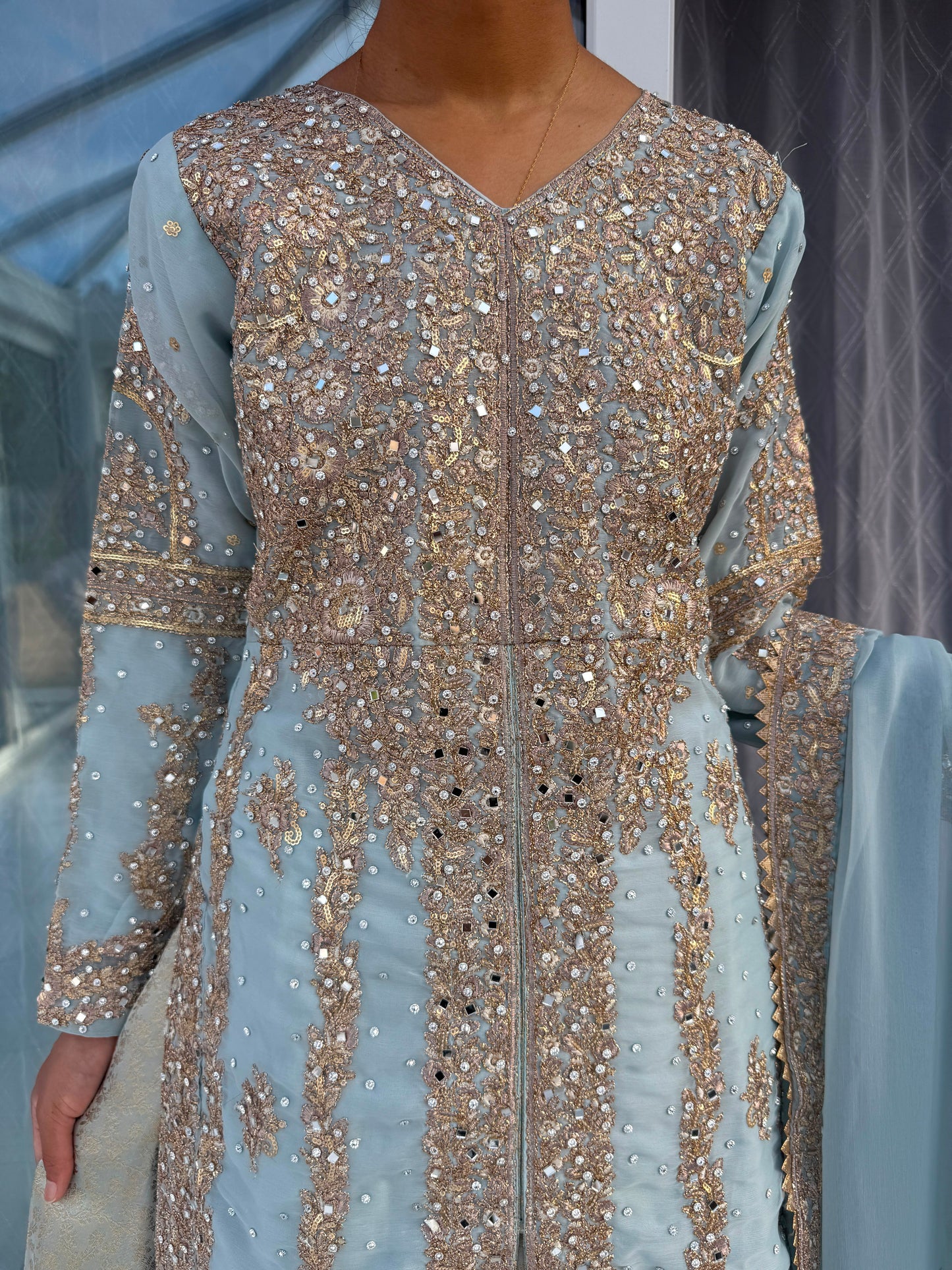 JHALAK - Embroidered chiffon kameez with brocade lengha
