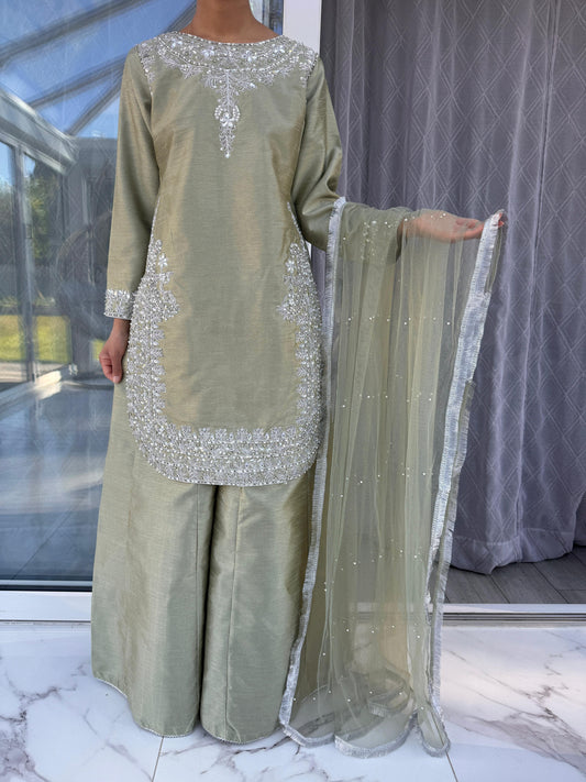 AVEEN - Embroidered raw silk kameez with Kali Sharara