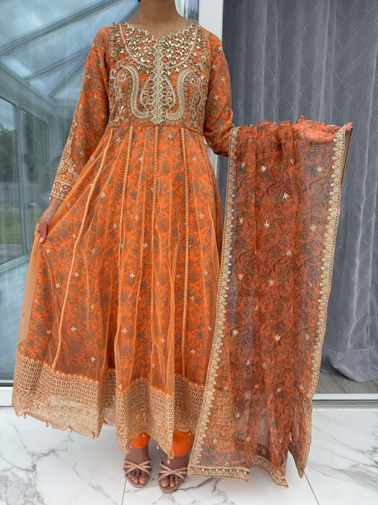 AMISHA - Embroidered net dress with floral silk lining