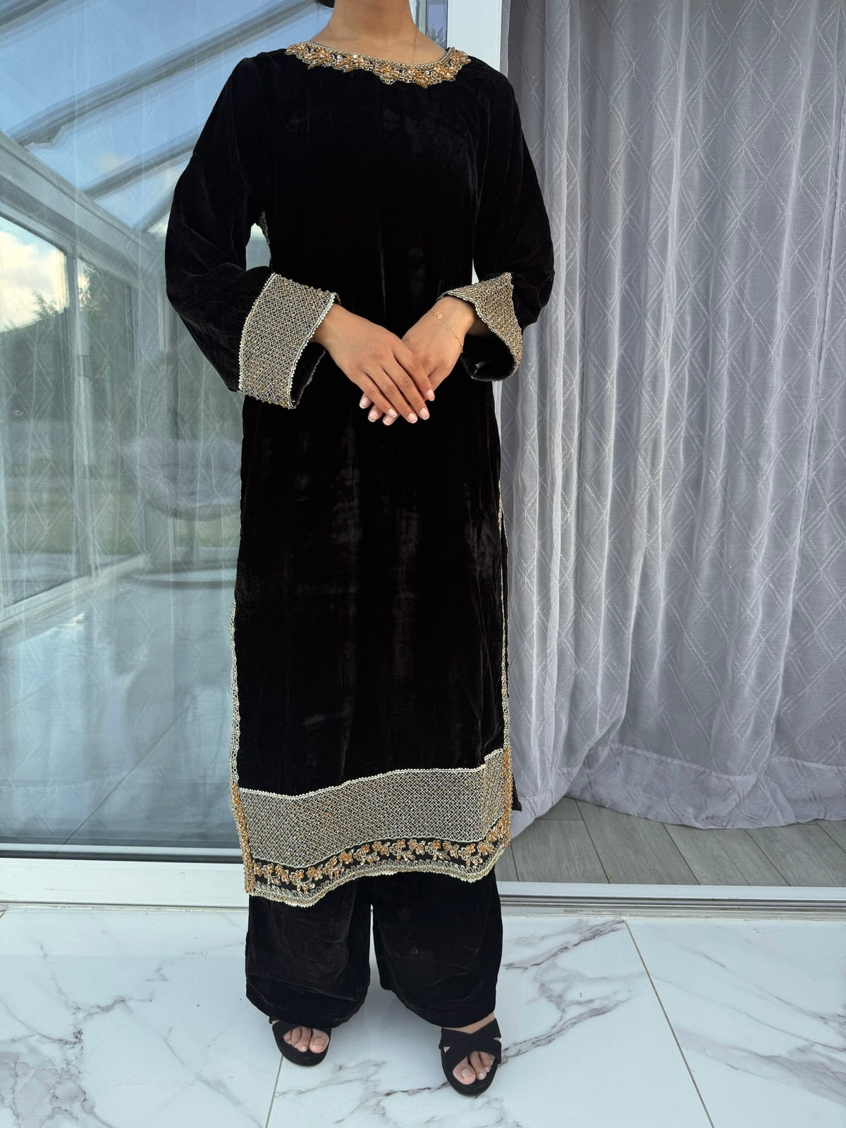 2 piece Embroidered velvet kameez and plazo trousers