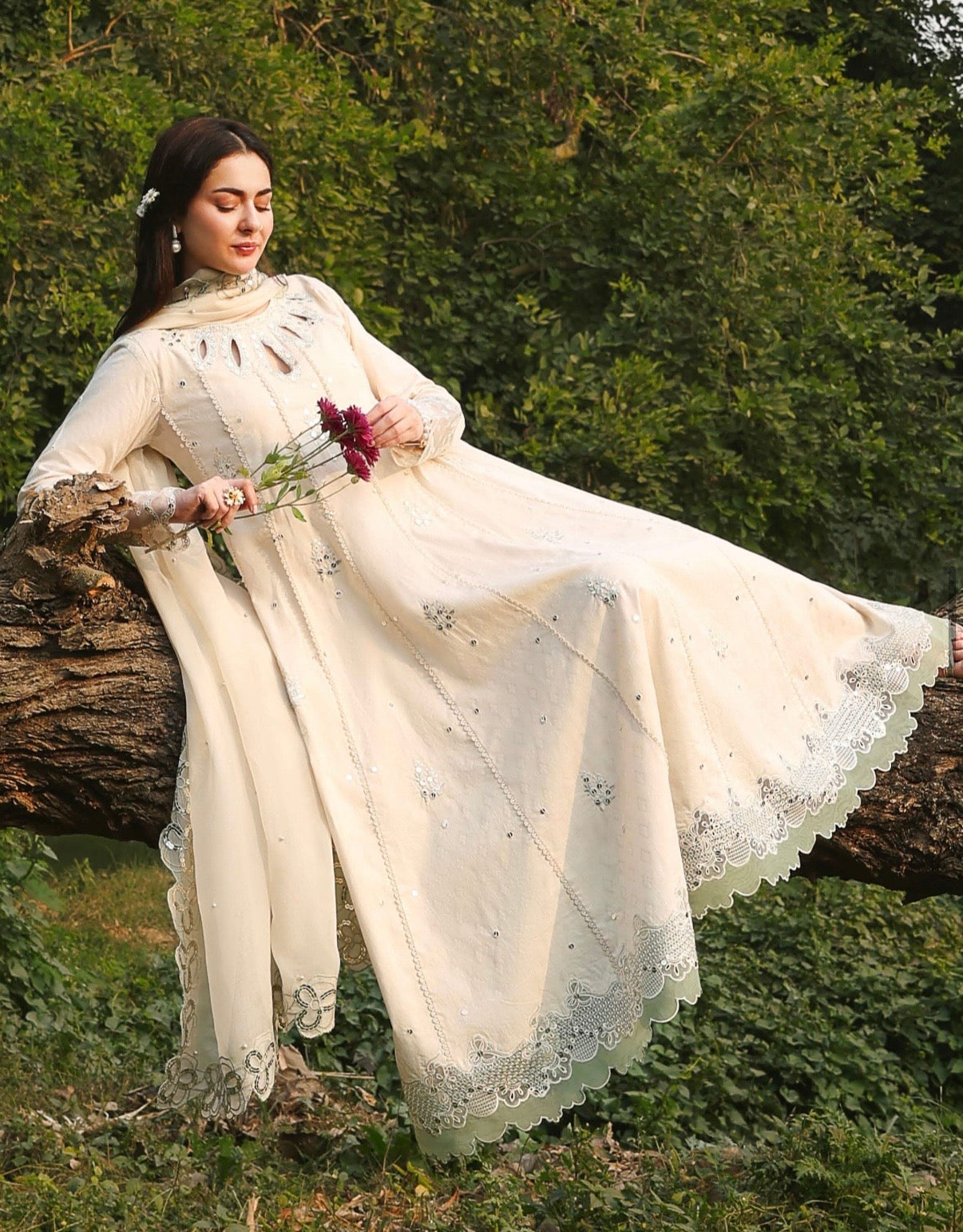 HANIA AMIR EXCLUSIVE JACQUARD EID COLLECTION