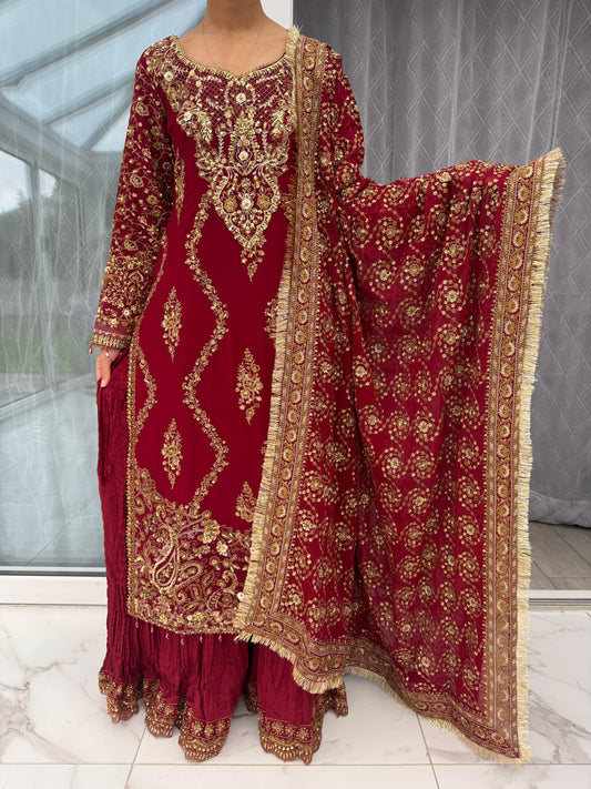 MALIKA - Embroidered chiffon kameez with crushed Sharara