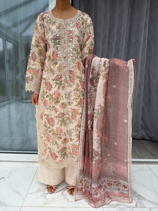 GULNAZ - Emroidered floral monar outfit with plazo (peach flower)￼