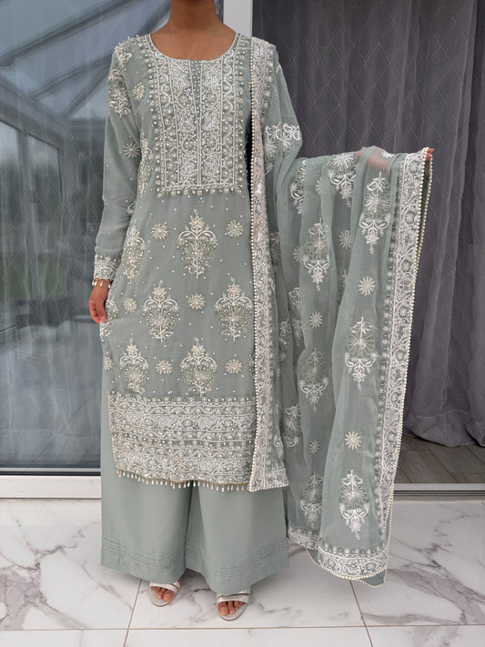 SADAF - Embroidered chiffon outfit with pearls