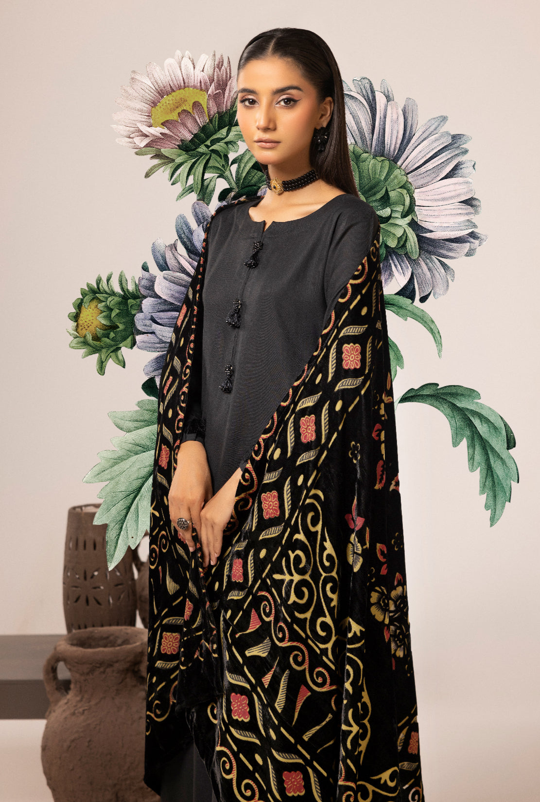 ZOYA BLACK - DHANAK WITH PLACHI SHAWL