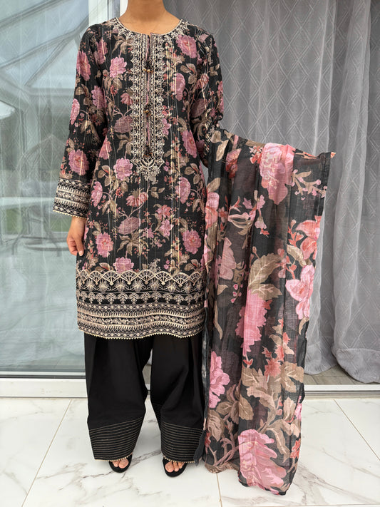 ANDAAZ SIMRANS FARSHI SHALWAR