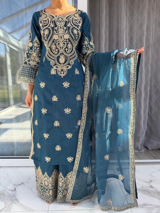 MUSKAAN - Embroidered raw silk kameez with plazo